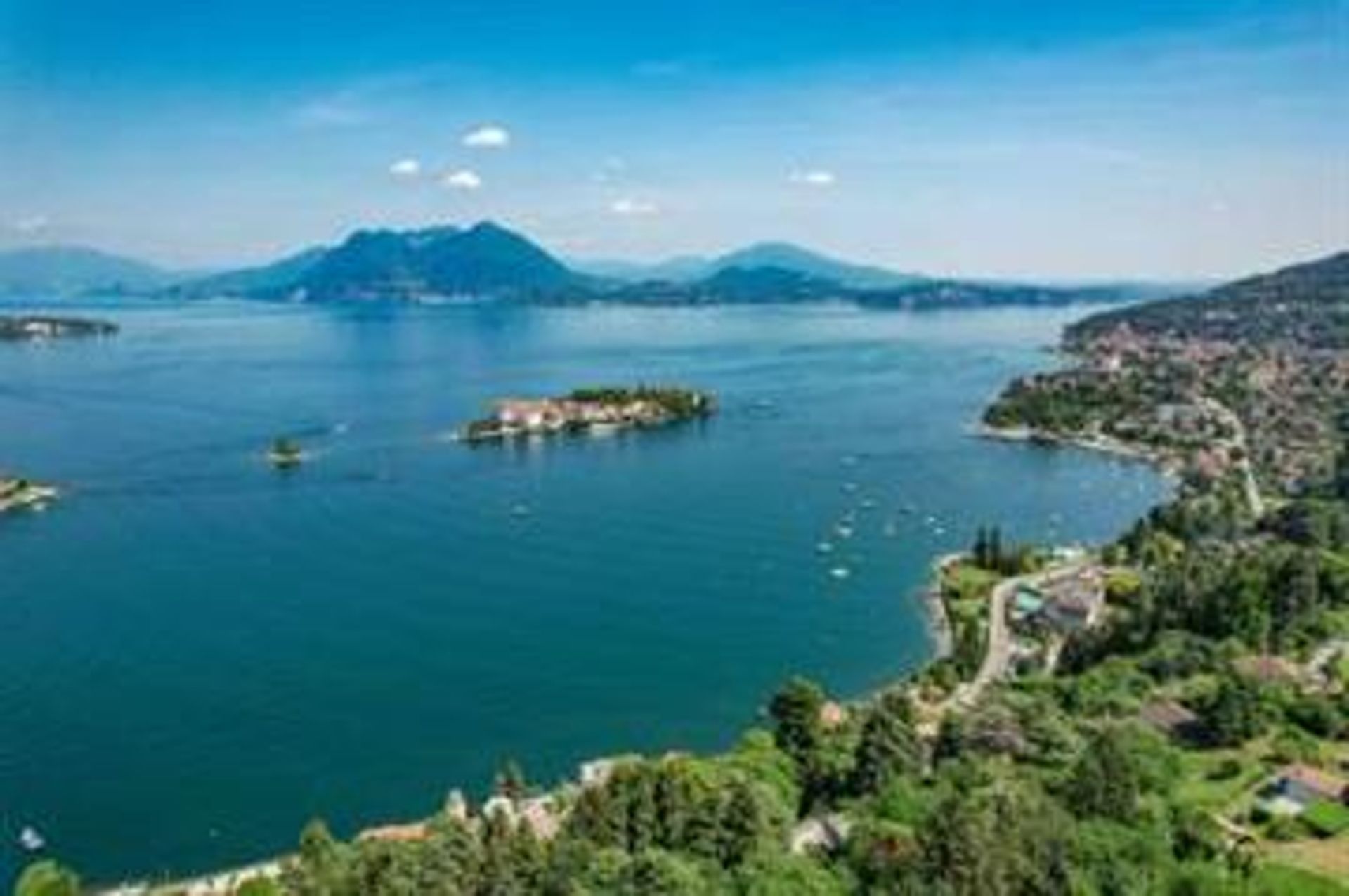 بيت في Baveno, Piedmont 10857401