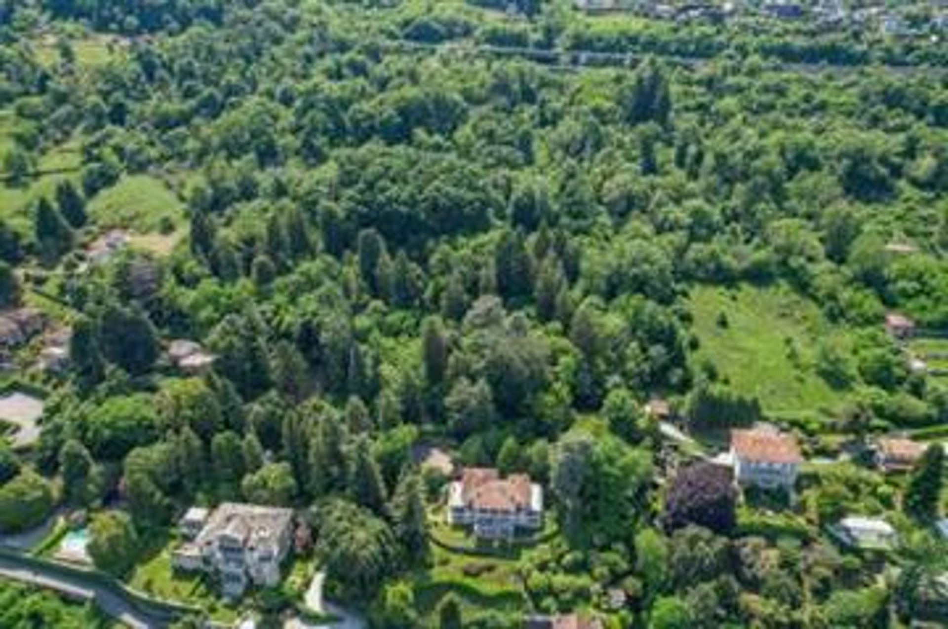 بيت في Baveno, Piedmont 10857401