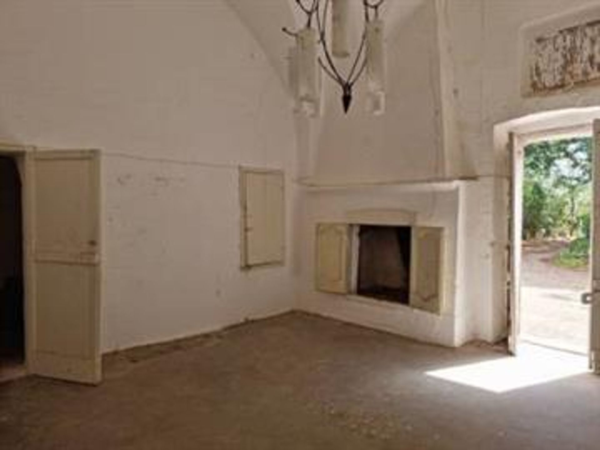 rumah dalam Oria, Puglia 10857411