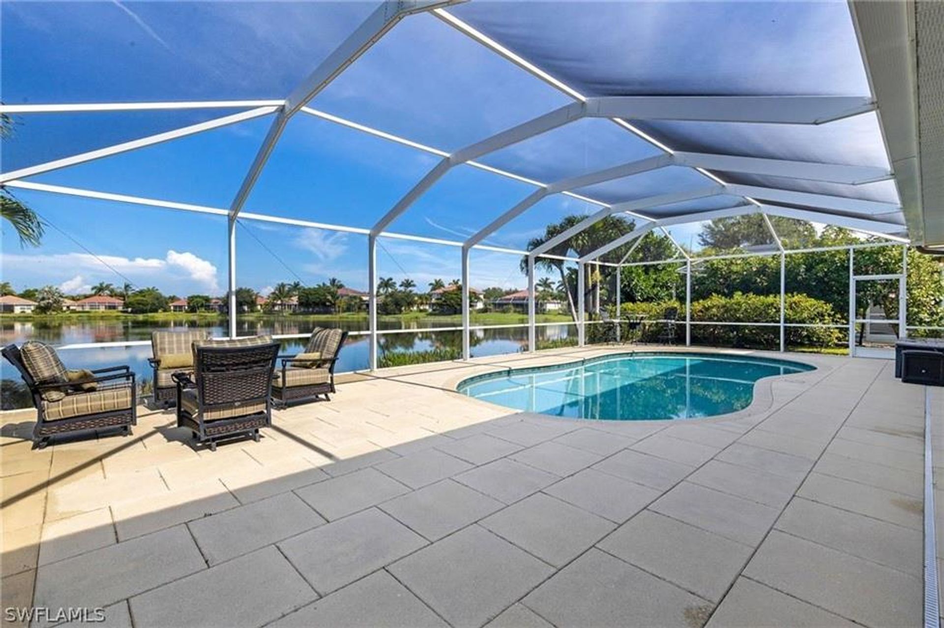 Dom w Cape Coral, Florida 10857473