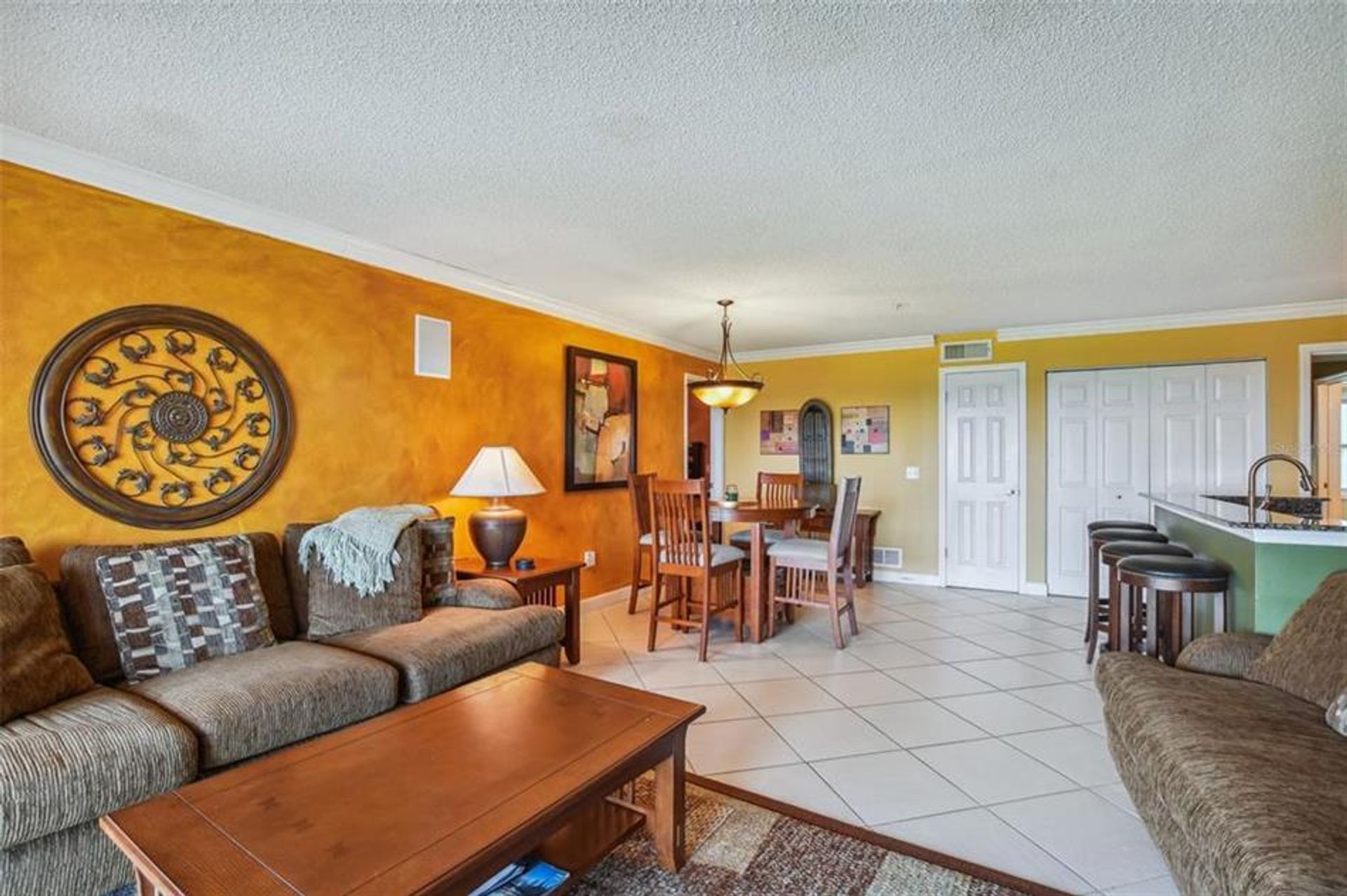 Condominium in Clearwater, Florida 10857480