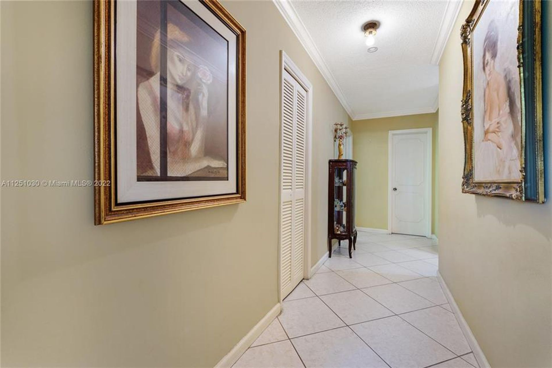 Condominium in Coral Gables, Florida 10857485