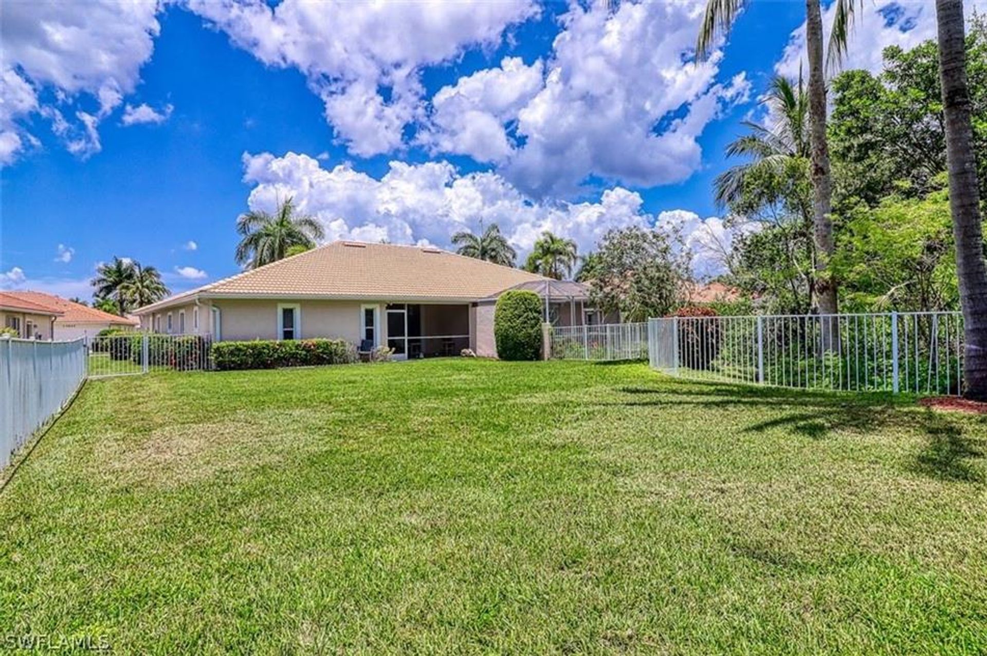 House in Fort Myers, Florida 10857541