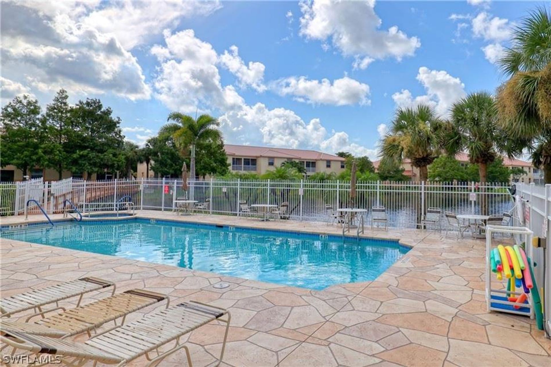 Condominium dans Fort Myers, Florida 10857558