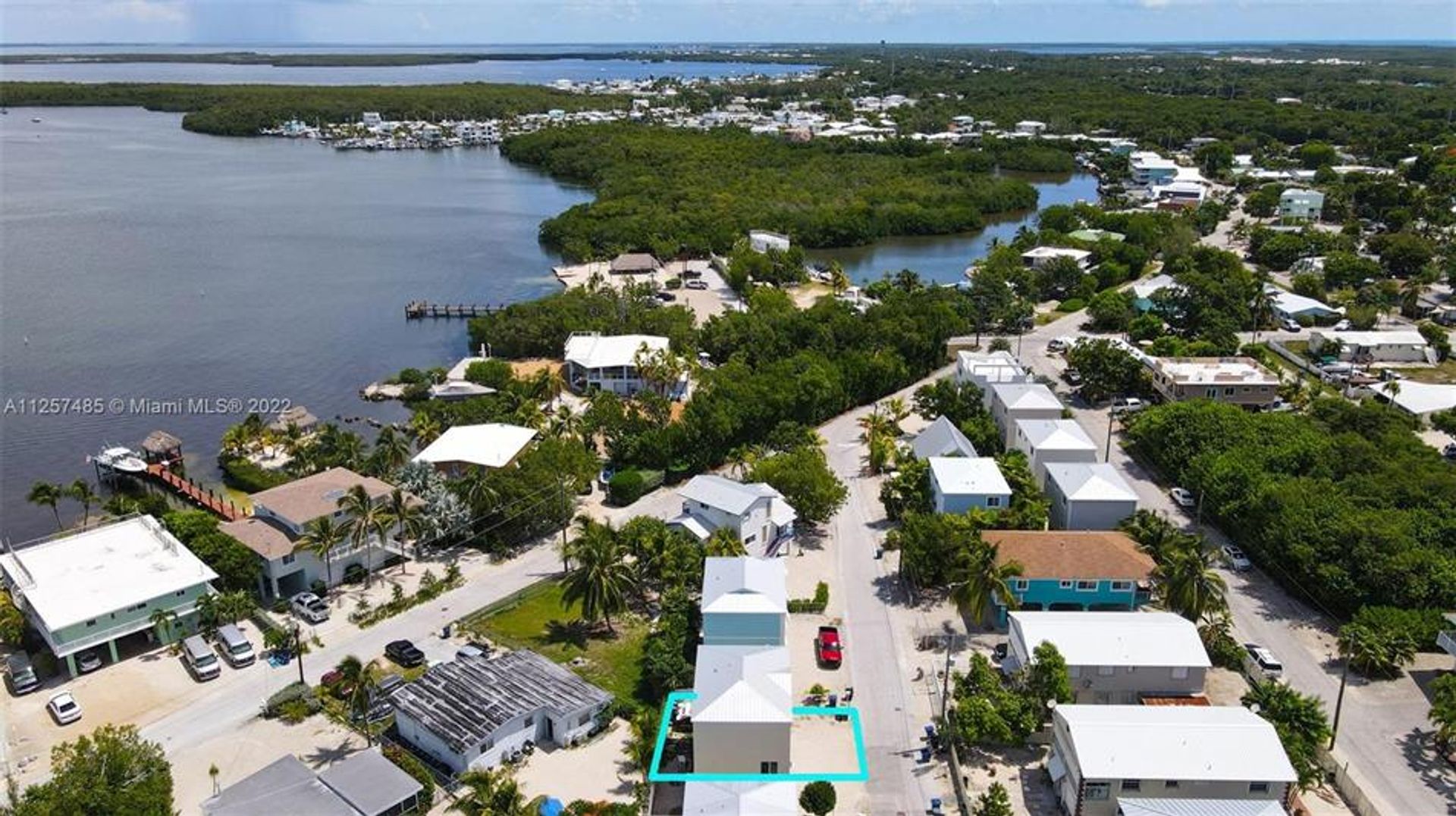 Condominium in Key Largo, Florida 10857609