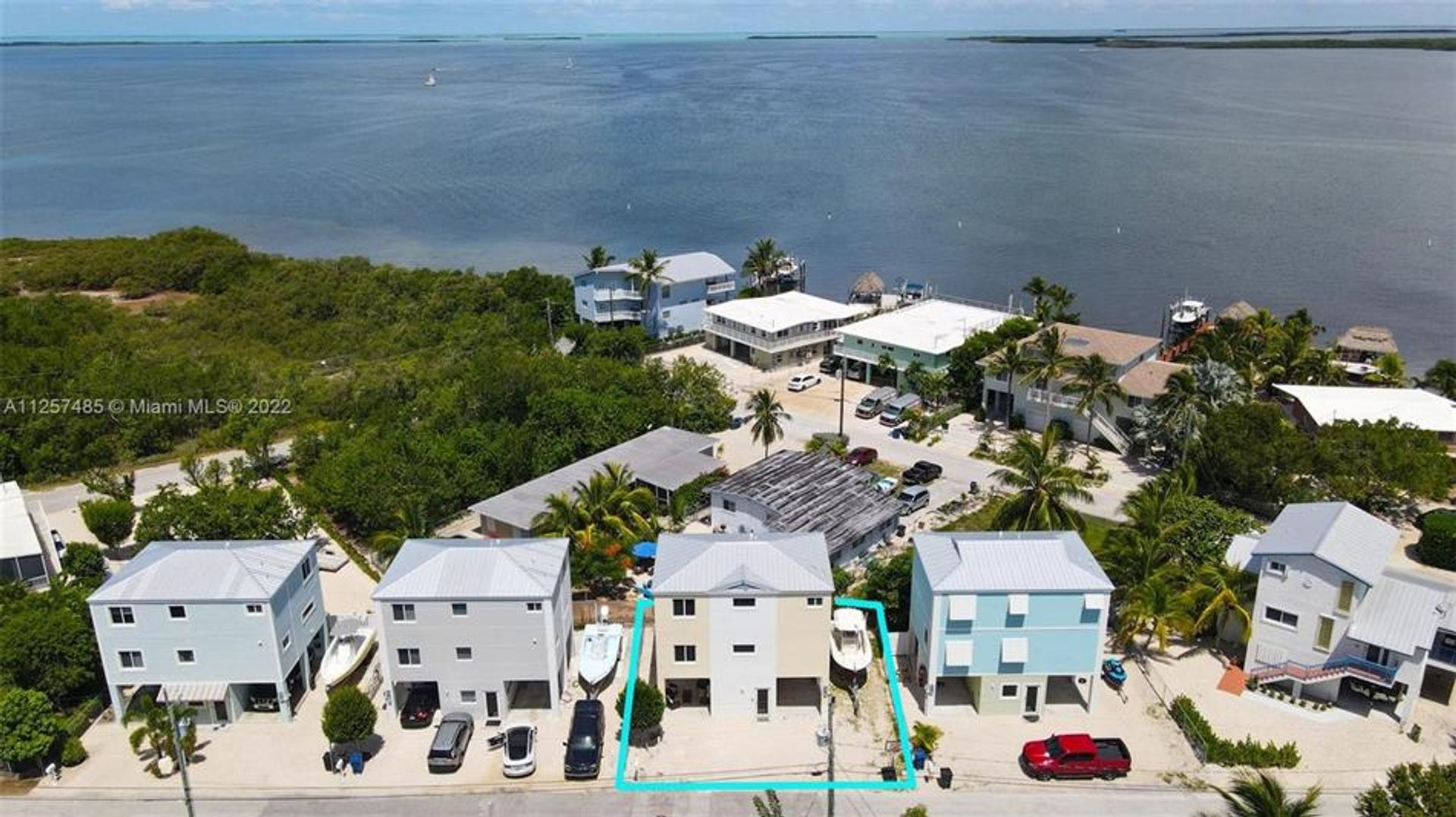 Condominium in Key Largo, Florida 10857609