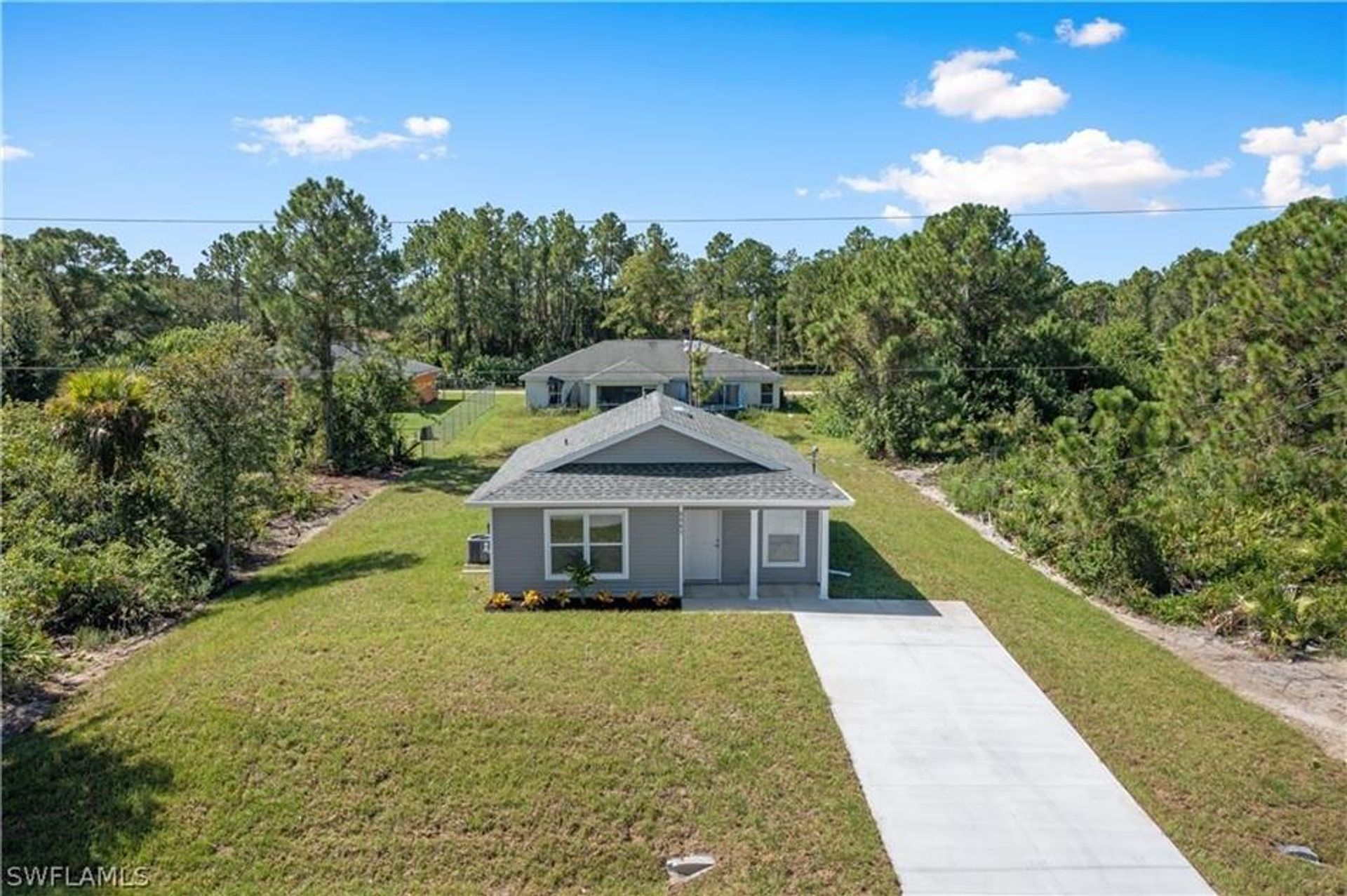 House in Lehigh Acres, Florida 10857631