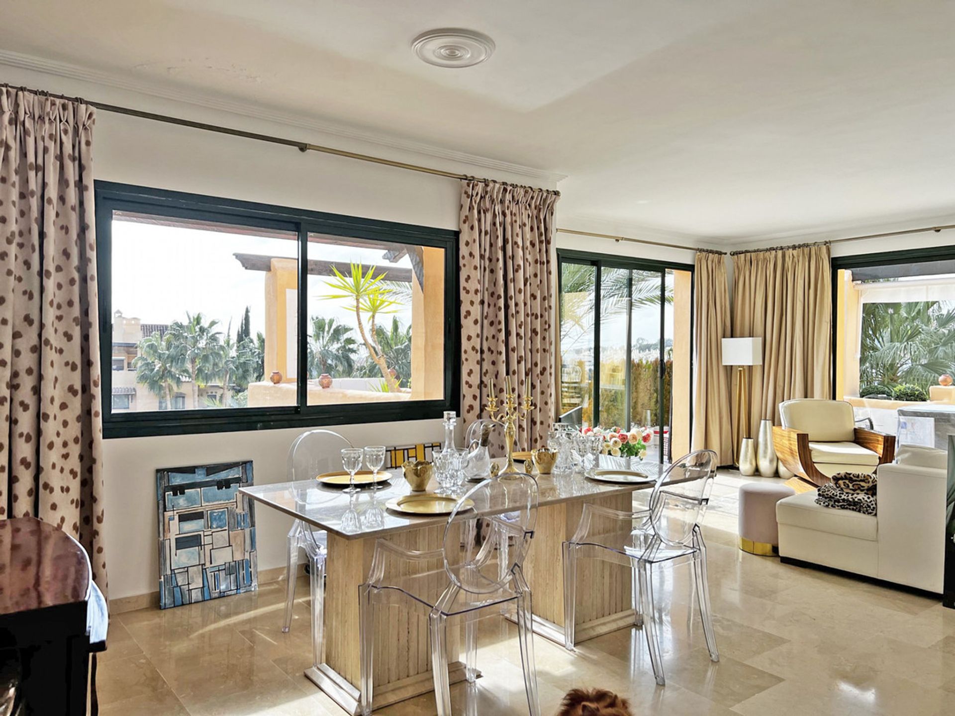 Condominium in Estepona, Andalucía 10857715