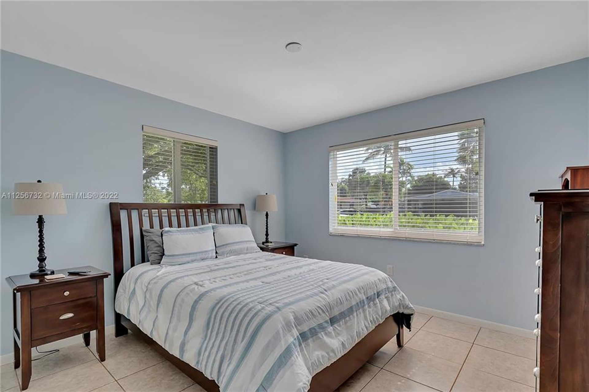 קוֹנדוֹמִינִיוֹן ב Palmetto Bay, Florida 10857806