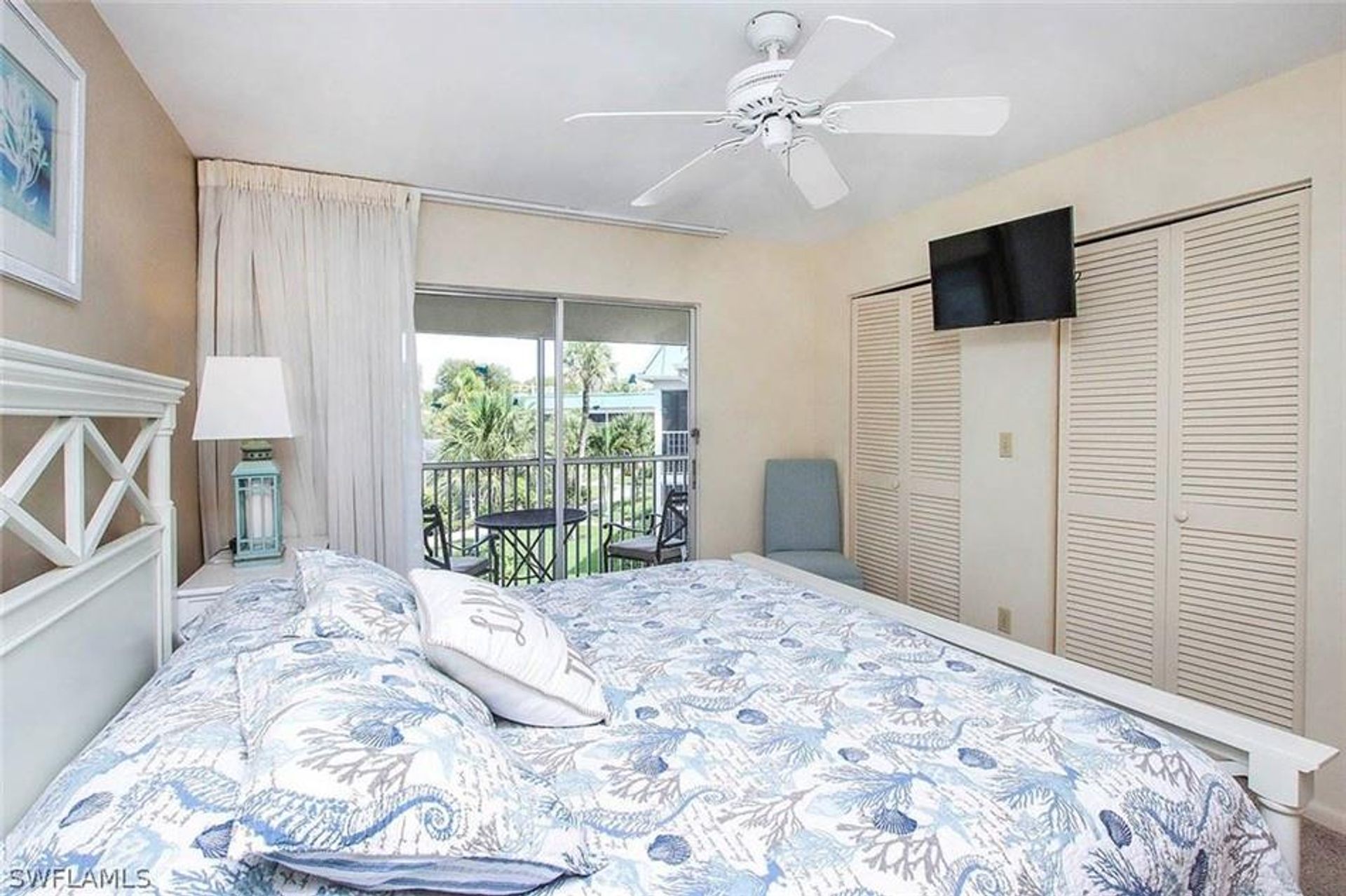 Condominium in Sanibel, Florida 10857860