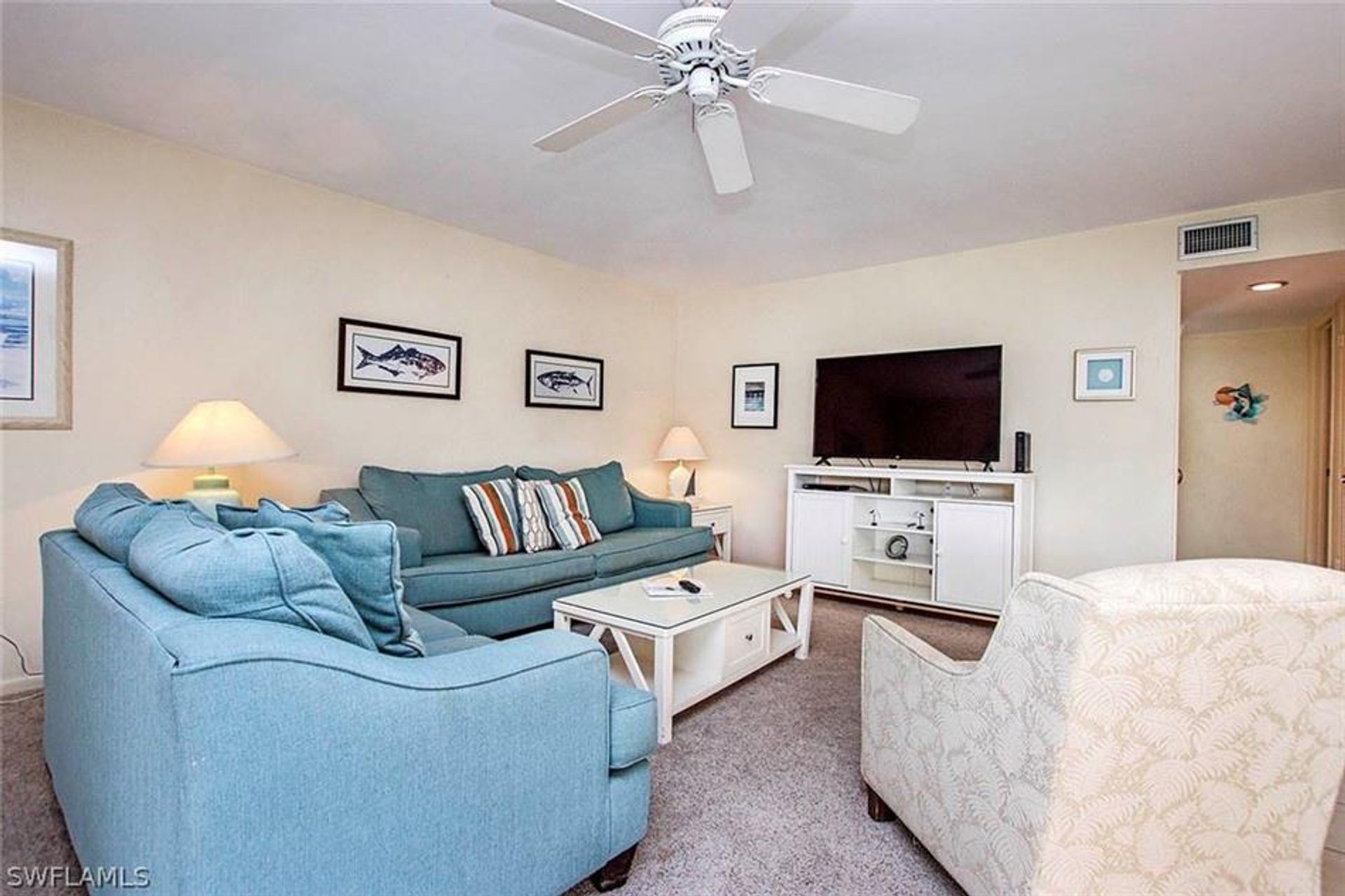 Condominium in Sanibel, Florida 10857860