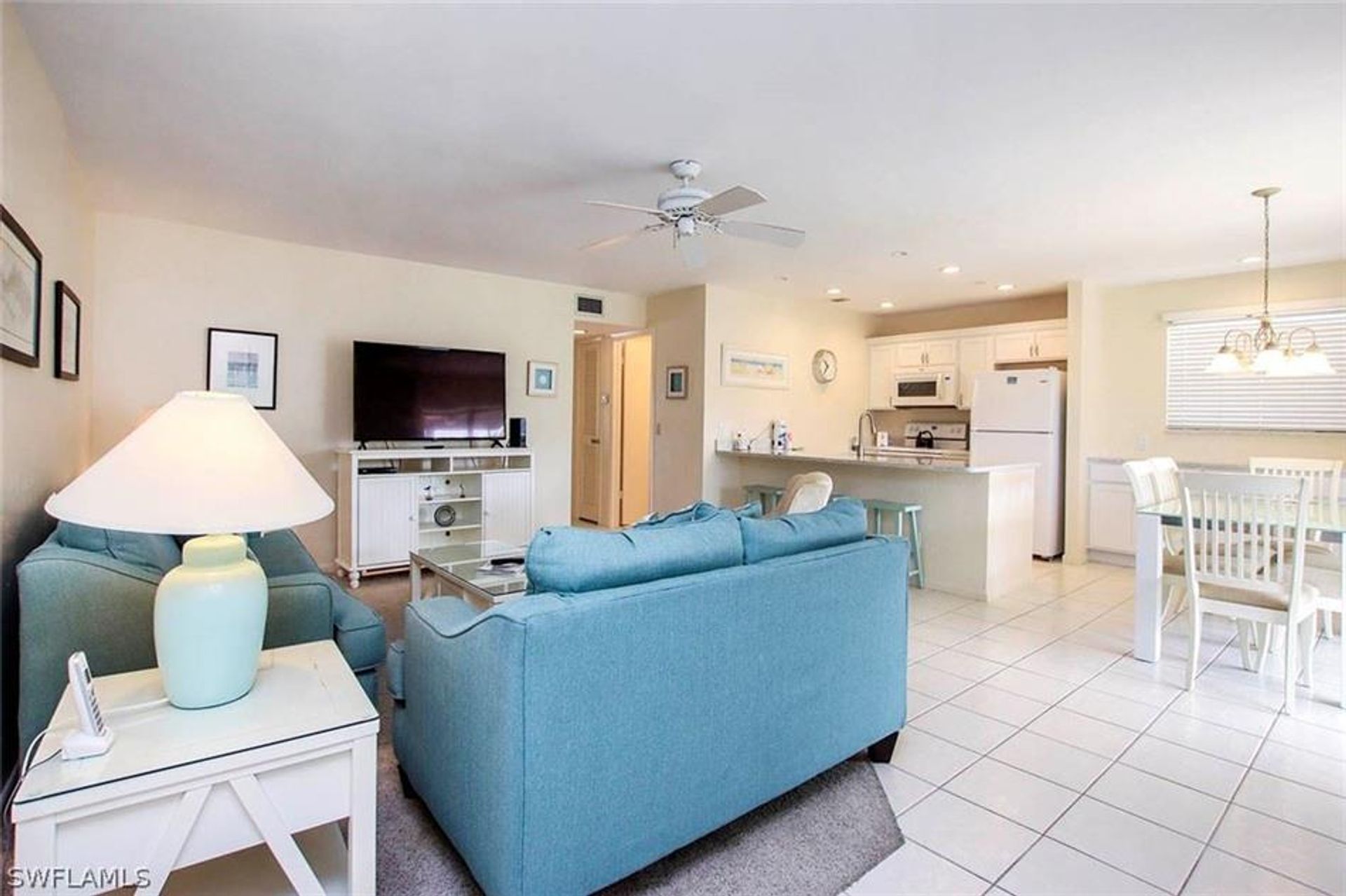 Condominium in Sanibel, Florida 10857860