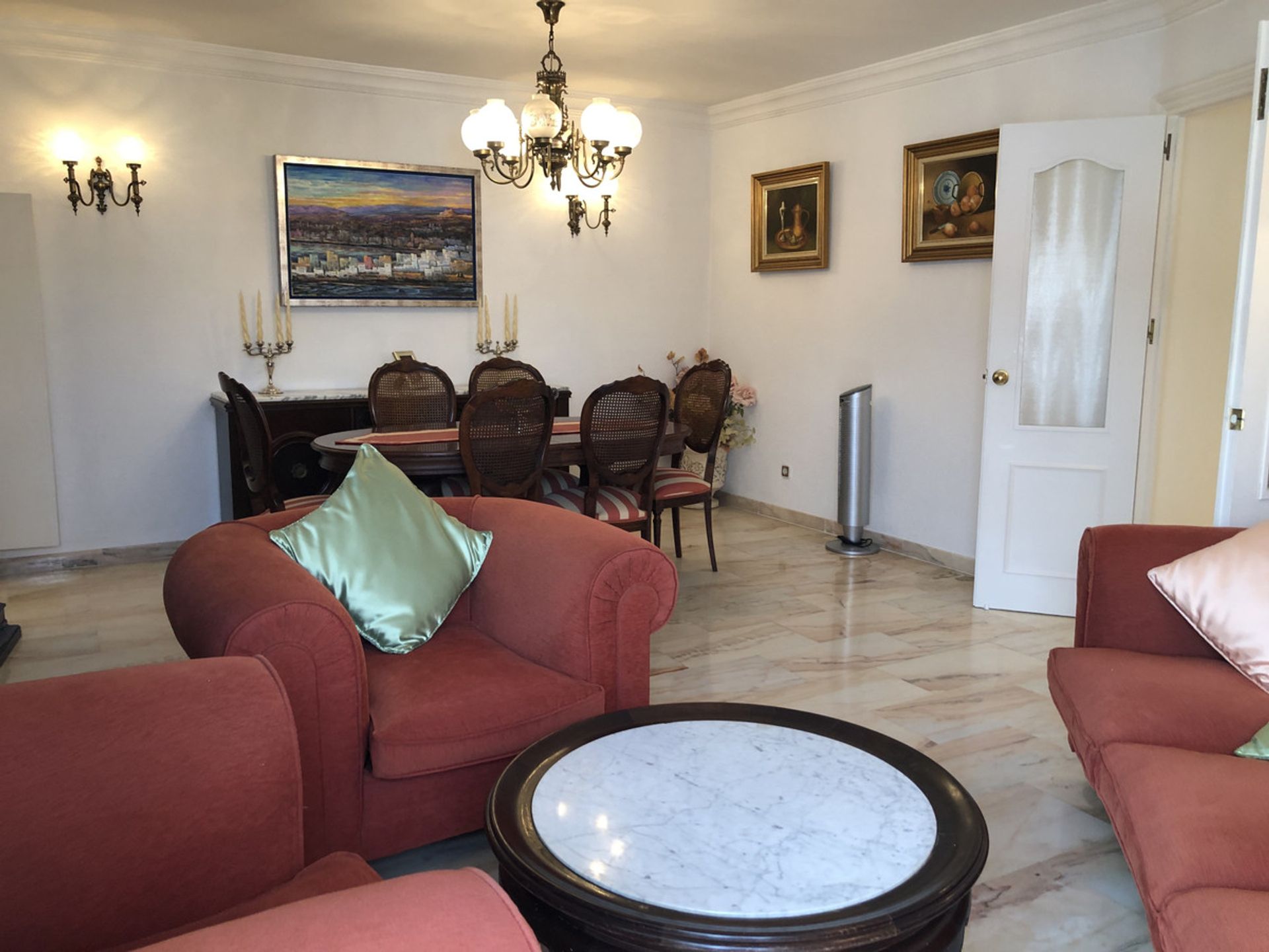 Osakehuoneisto sisään Estepona, Andalucía 10857861