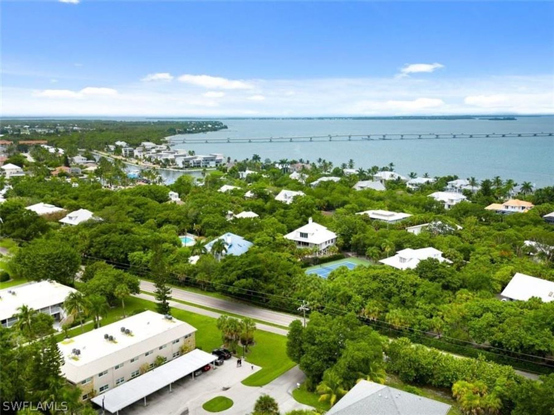 Condominium in Sanibel, Florida 10857864