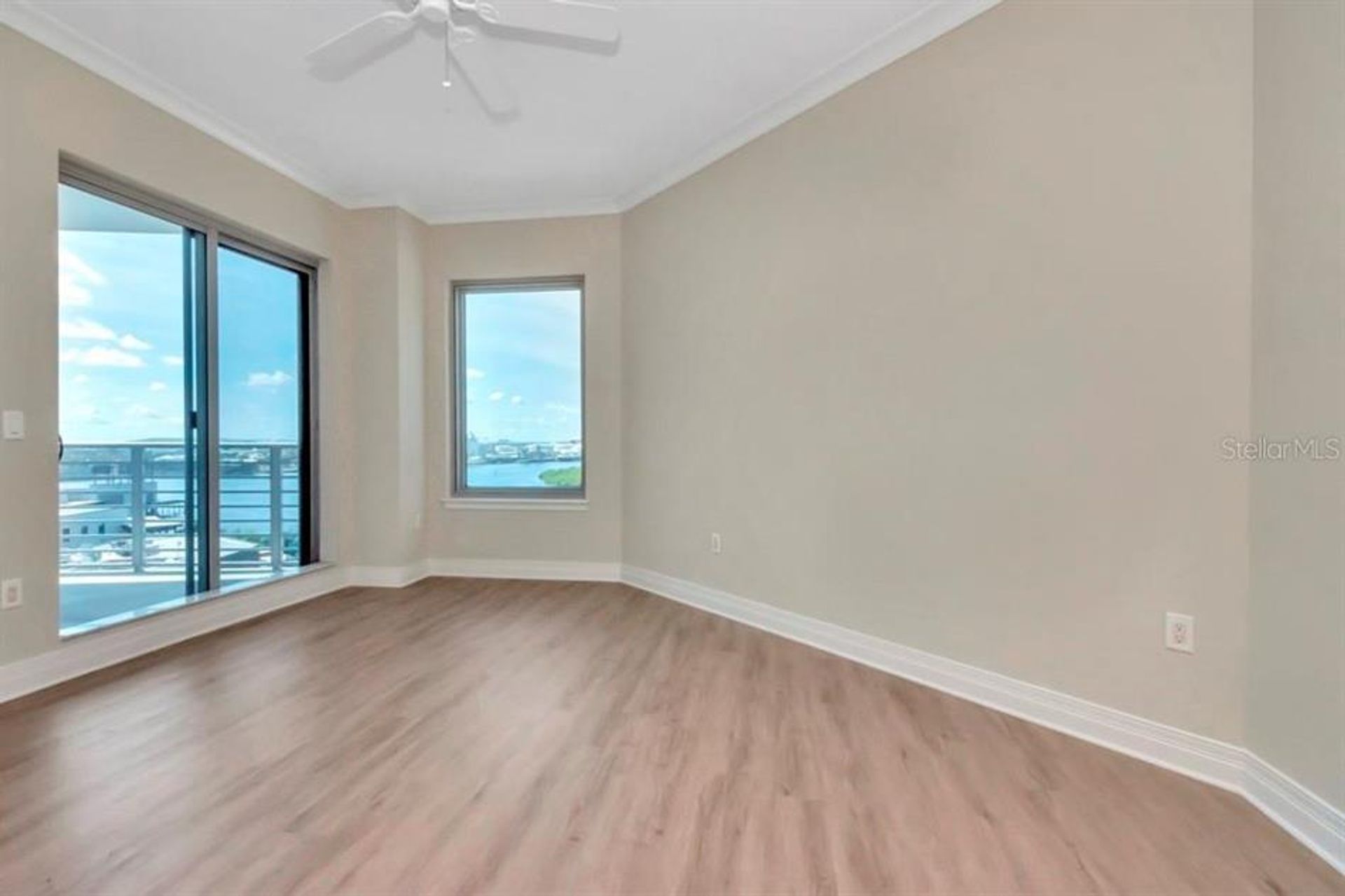 Condominium in Tampa, Florida 10858012