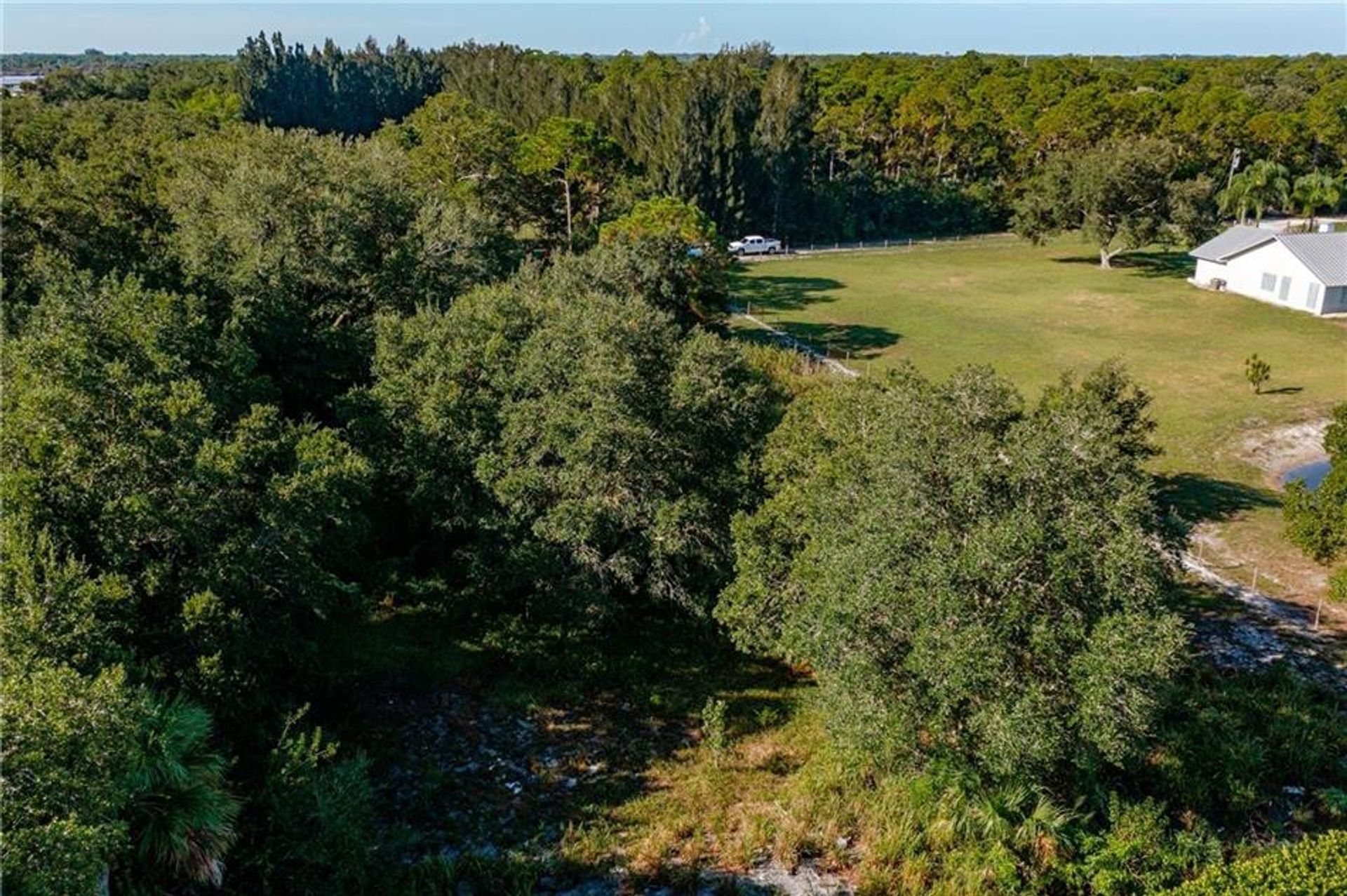 Земельные участки в Vero Beach, Florida 10858231