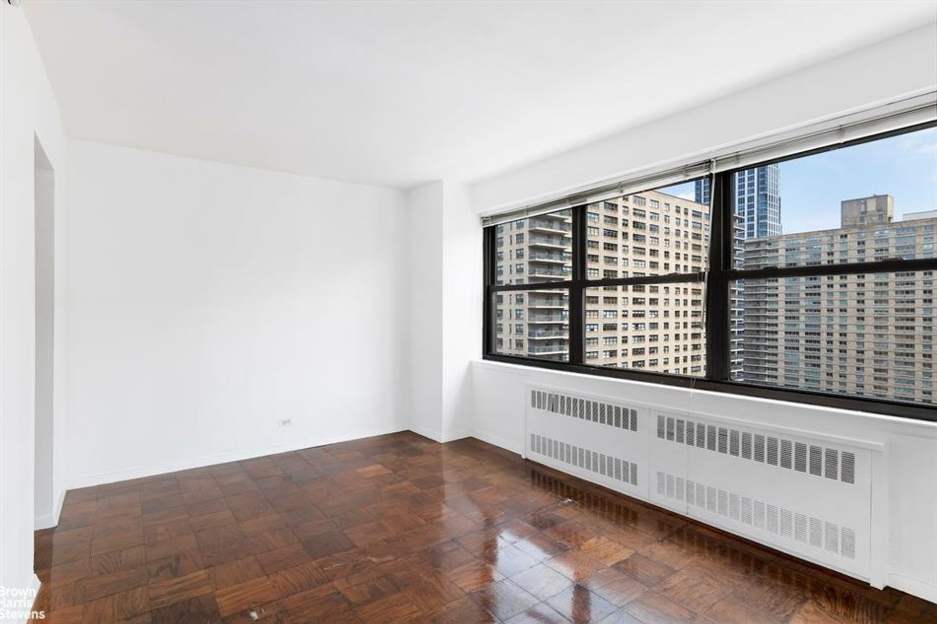 Condominium in Manhattan, New York 10858540