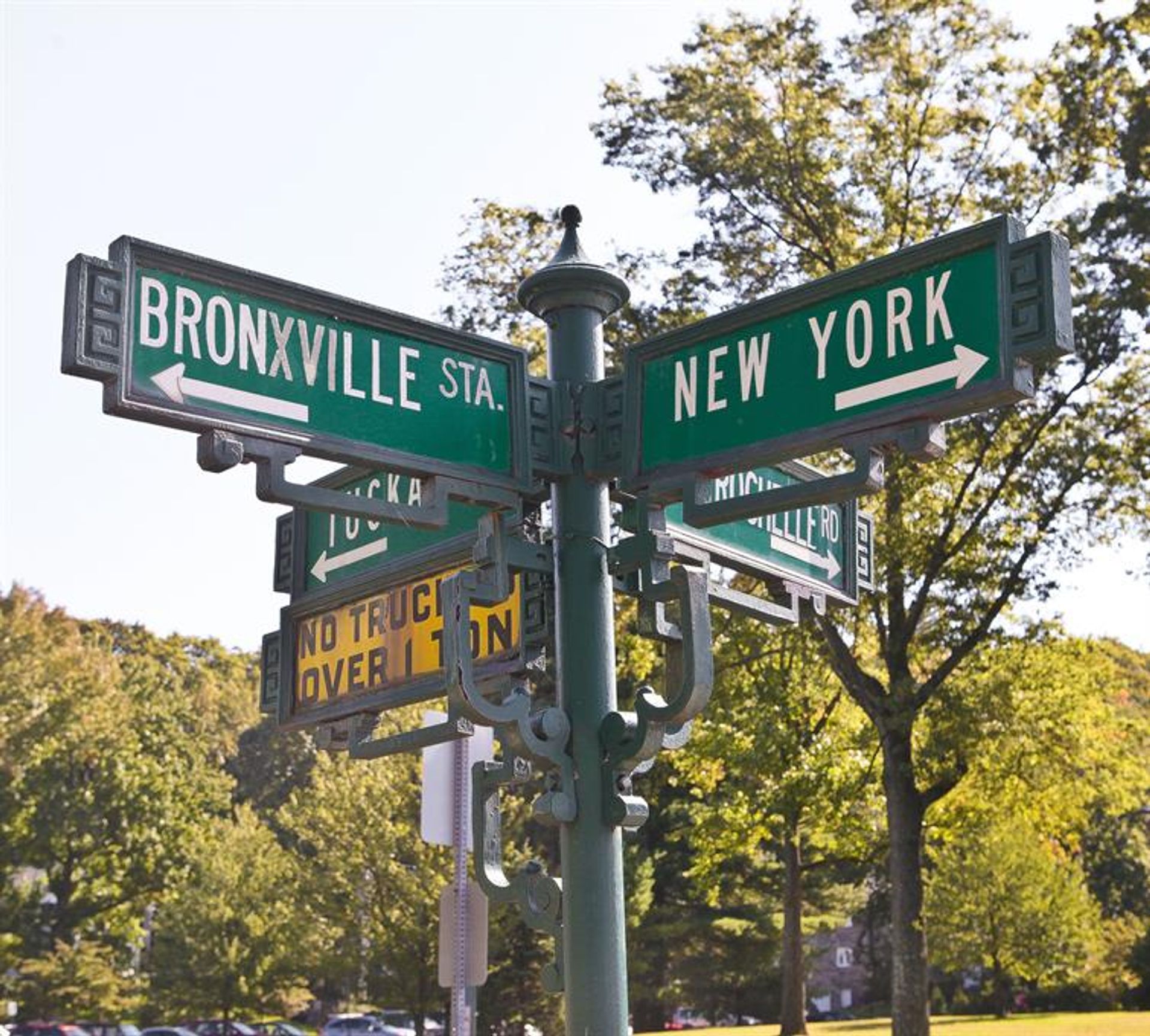 קוֹנדוֹמִינִיוֹן ב Bronxville, New York 10858922