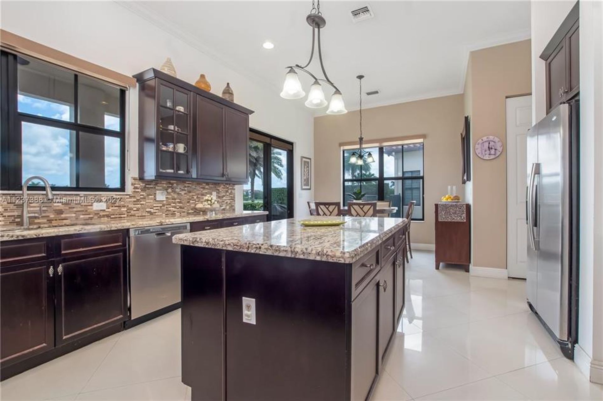 Condominium in Driftwood Acres, Florida 10859117