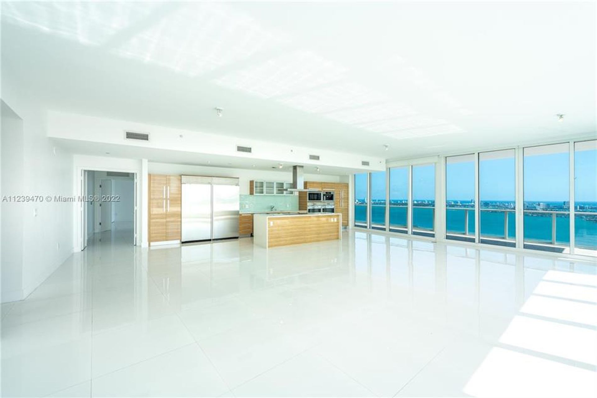 Condominium in Miami, Florida 10859169