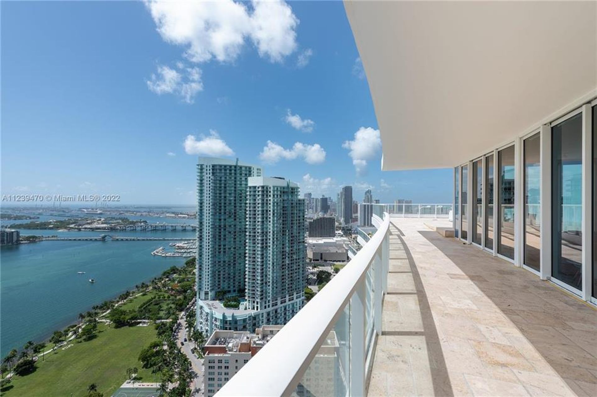 Condominium in Miami, Florida 10859169