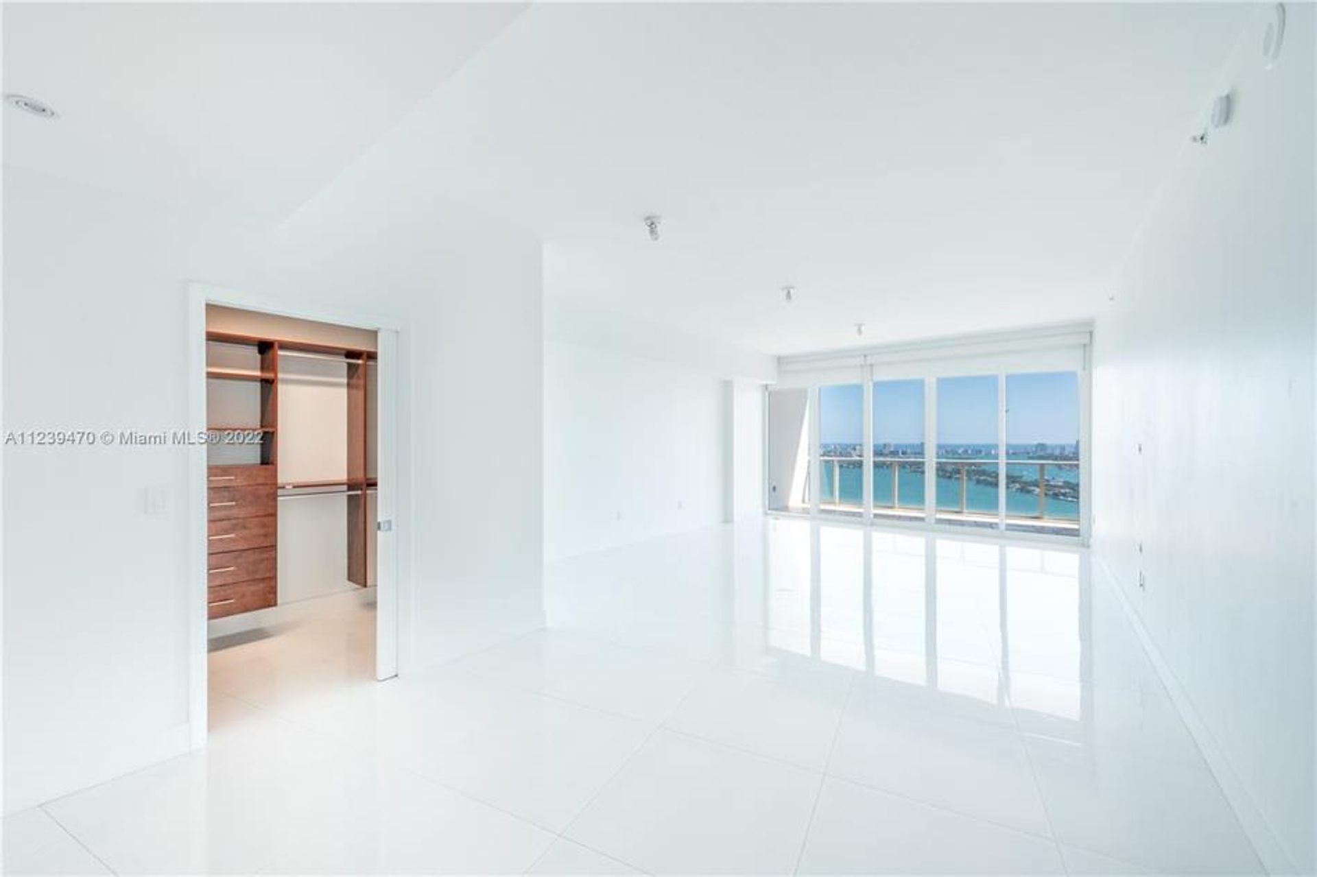 Condominium in Miami, Florida 10859169