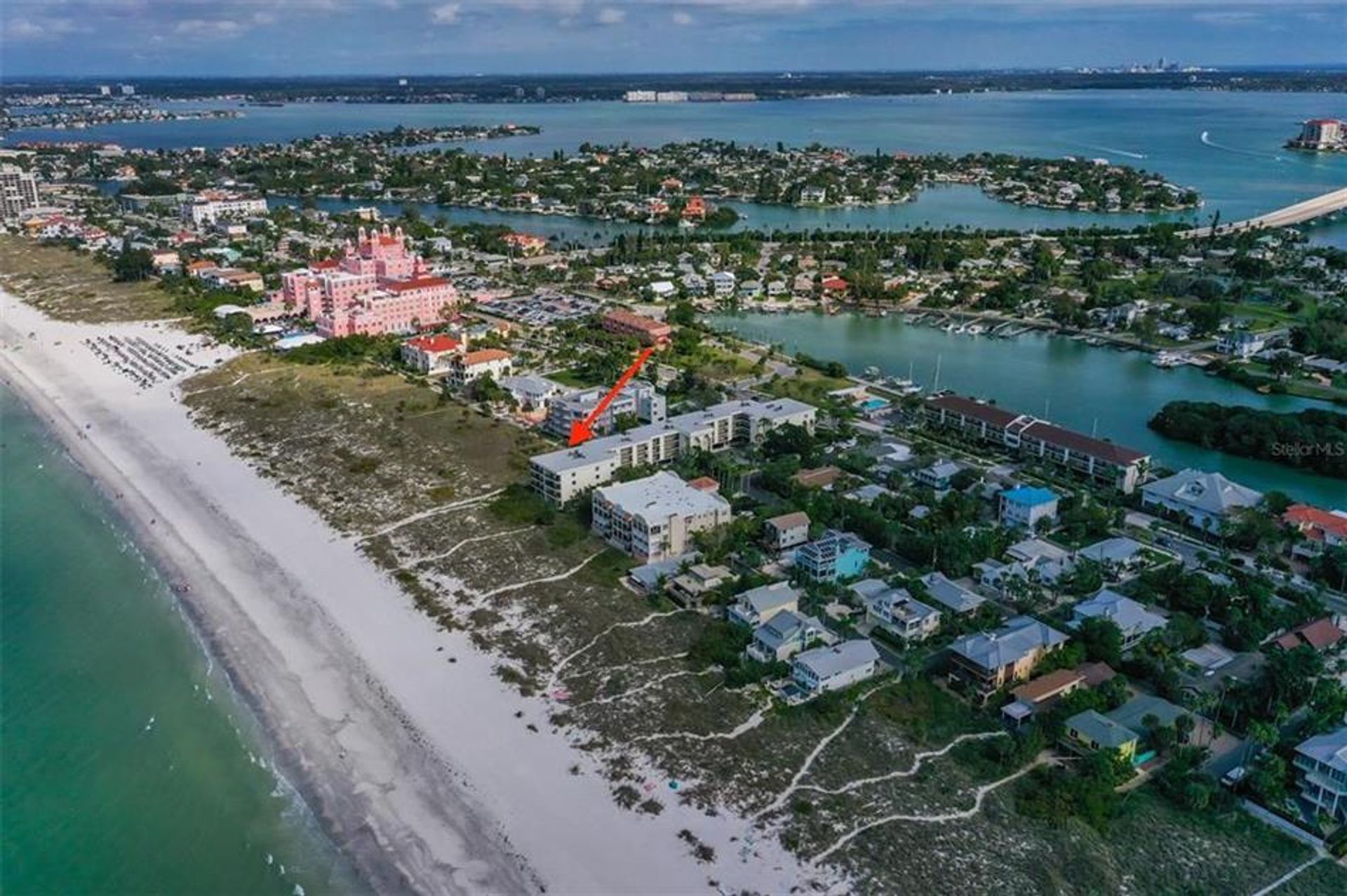 Кондоминиум в St. Pete Beach, Florida 10859246