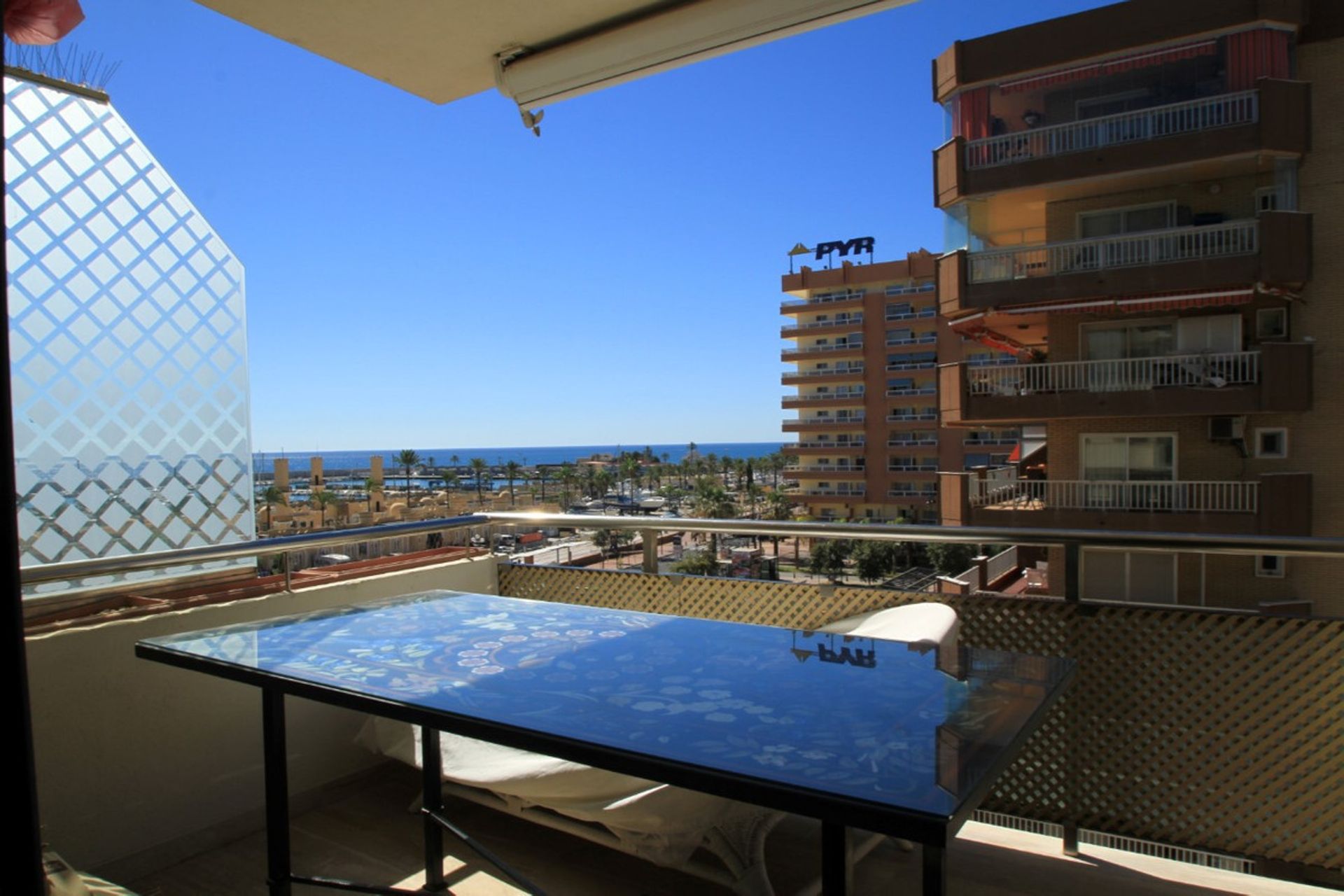 Кондоминиум в Fuengirola, Andalucía 10859743