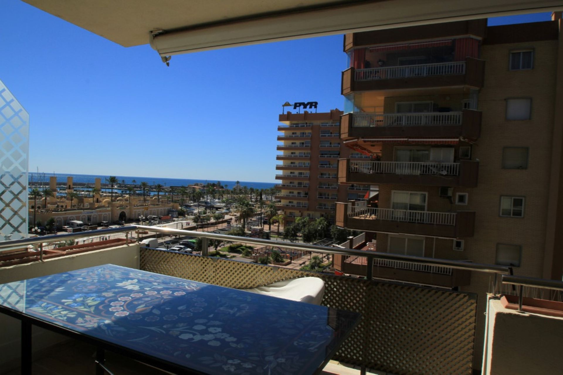 Кондоминиум в Fuengirola, Andalucía 10859743