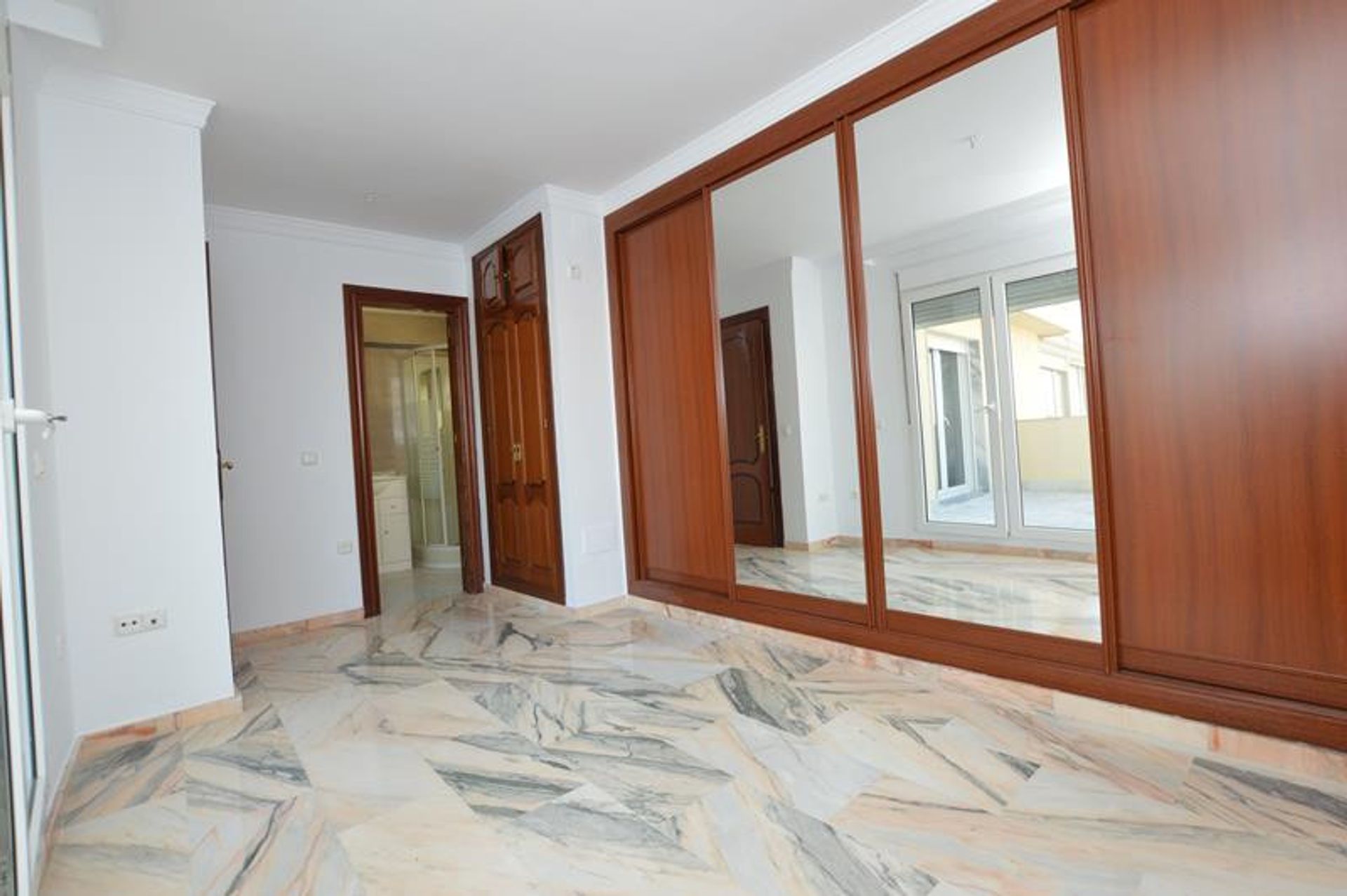 Osakehuoneisto sisään Fuengirola, Andalucía 10859750