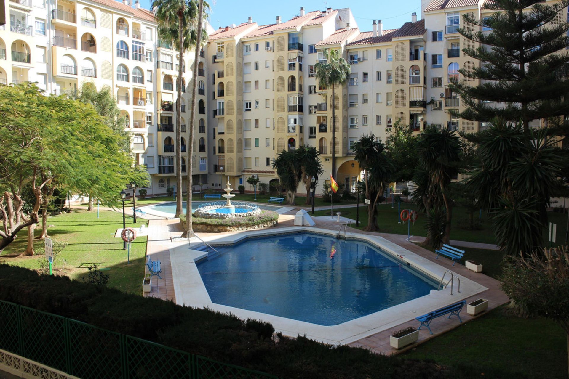 Condominio en Fuengirola, Andalucía 10859766