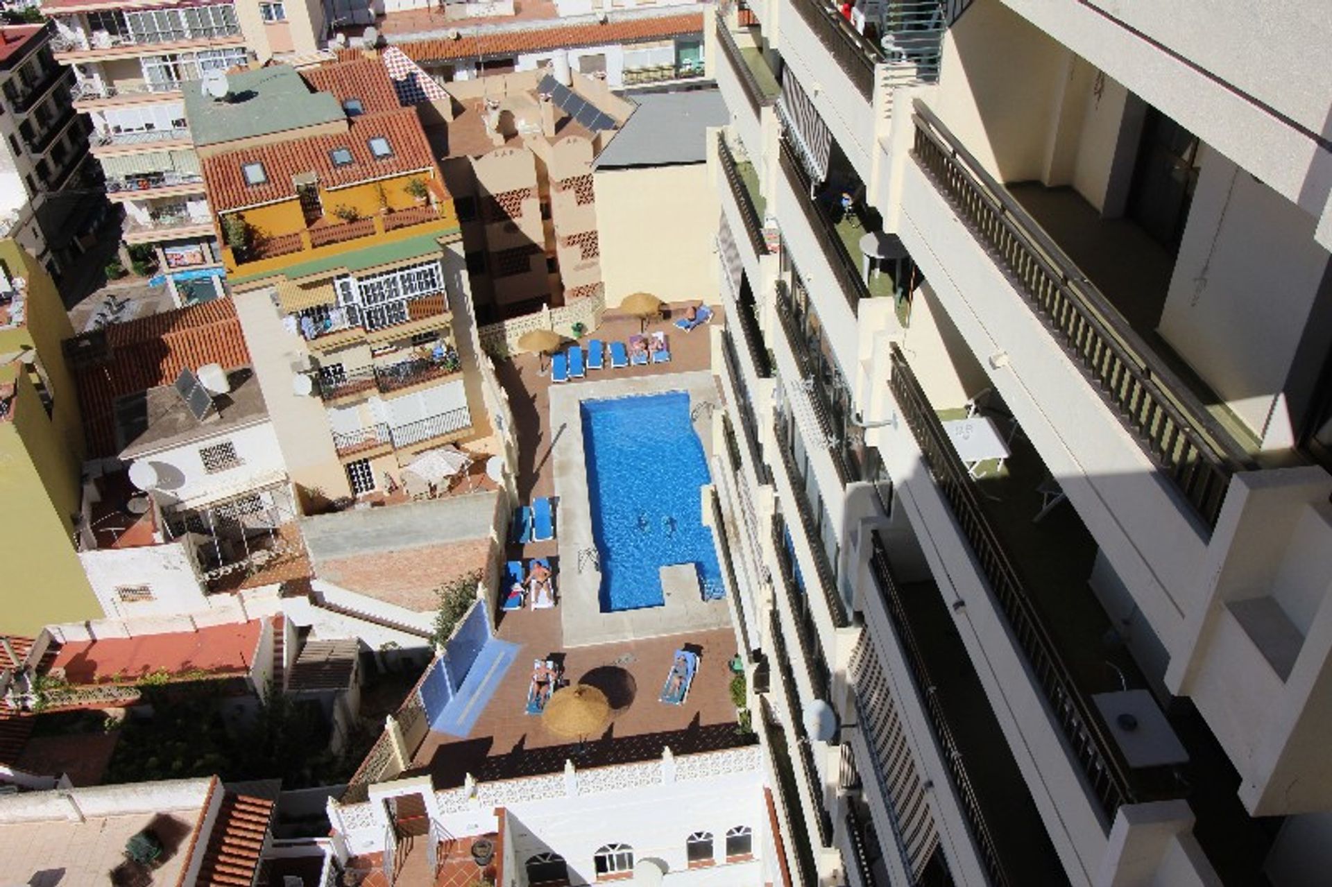 Condominium in Fuengirola, Andalucía 10859779