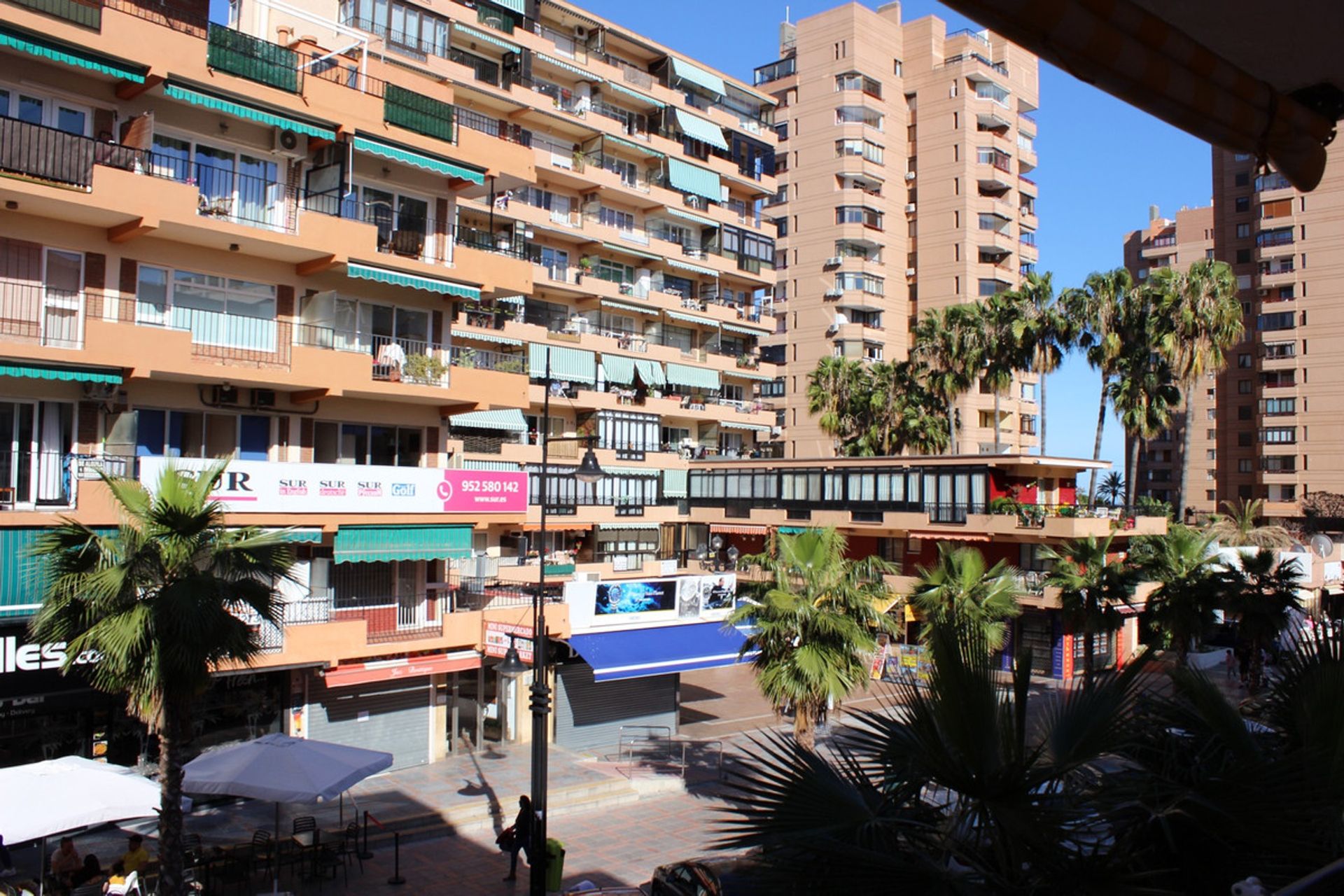 Condominium in Fuengirola, Andalucía 10859796