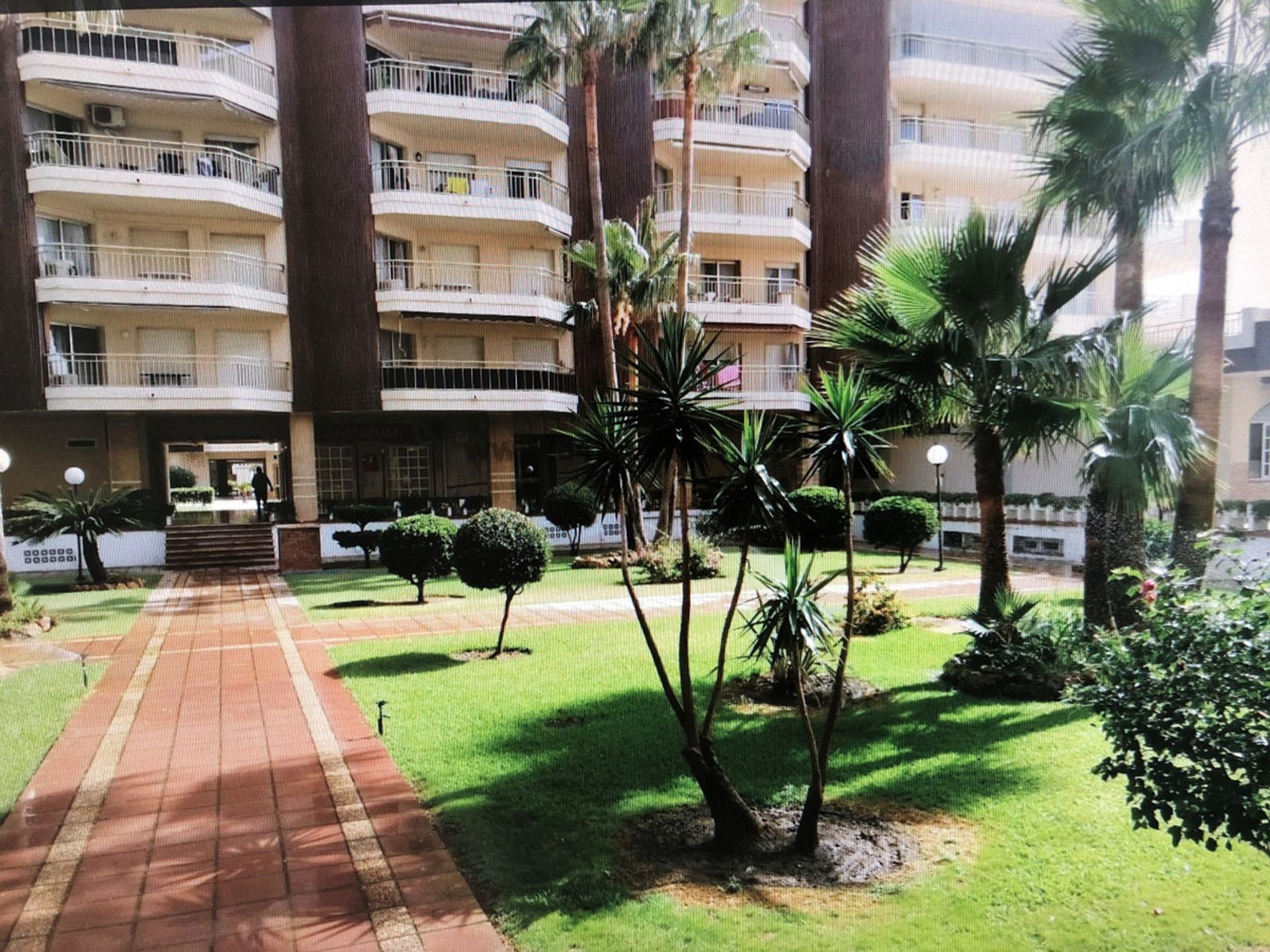 Condominium in Fuengirola, Andalucía 10859811