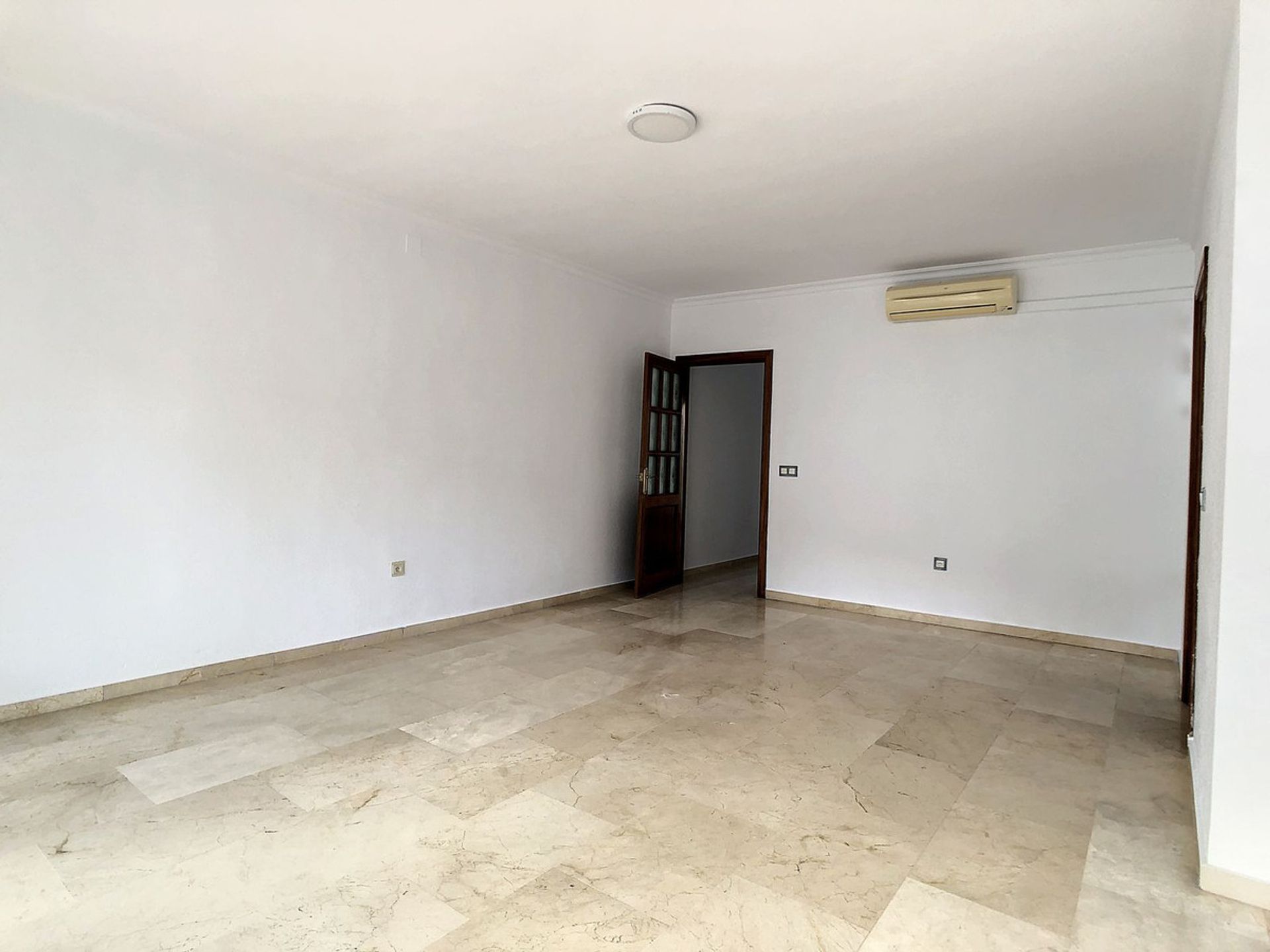 Кондоминиум в Fuengirola, Andalucía 10859839