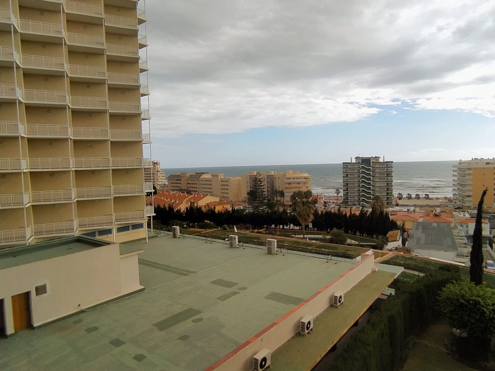 Condominio nel Fuengirola, Andalucía 10859881