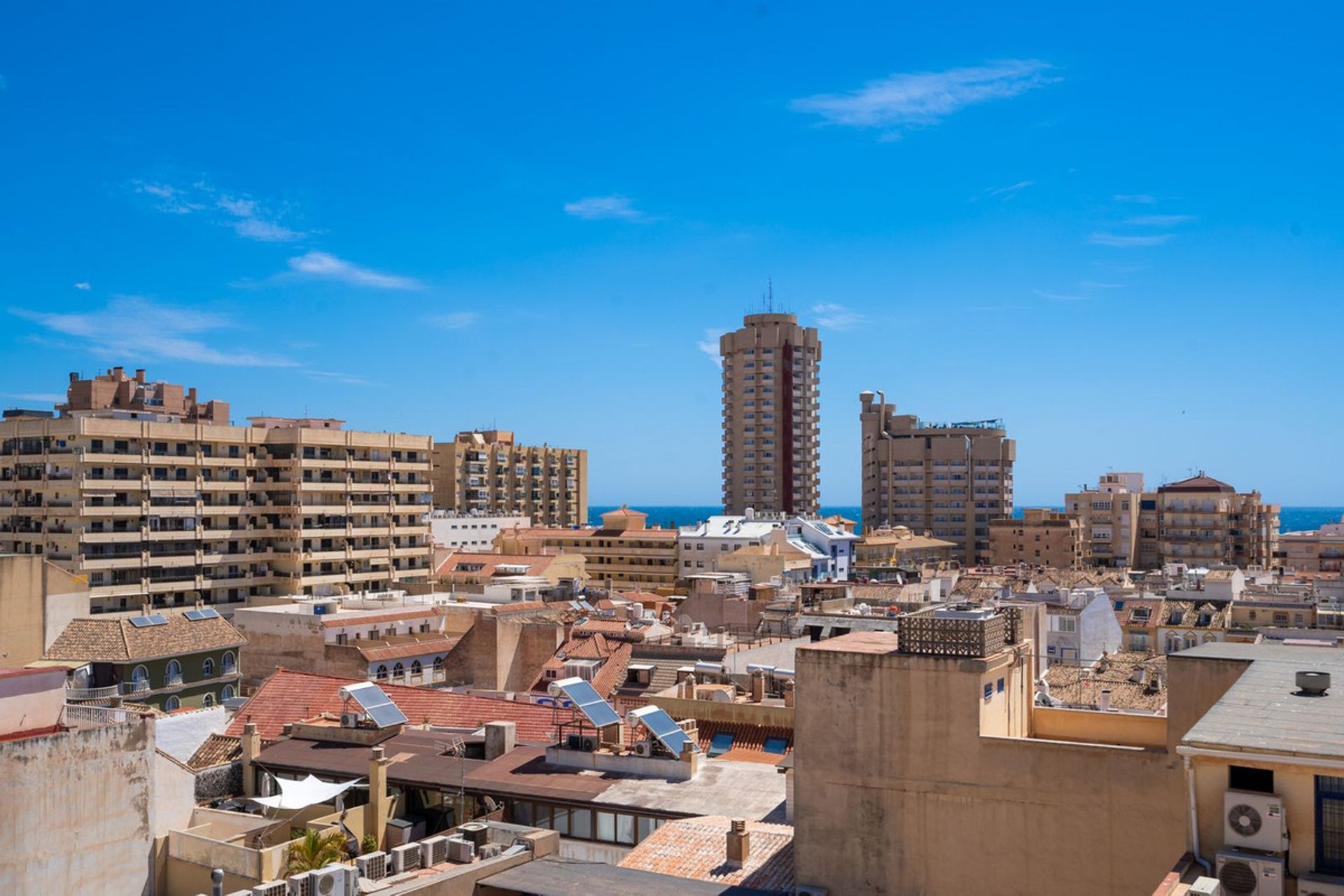 Condominium in Fuengirola, Andalucía 10859906