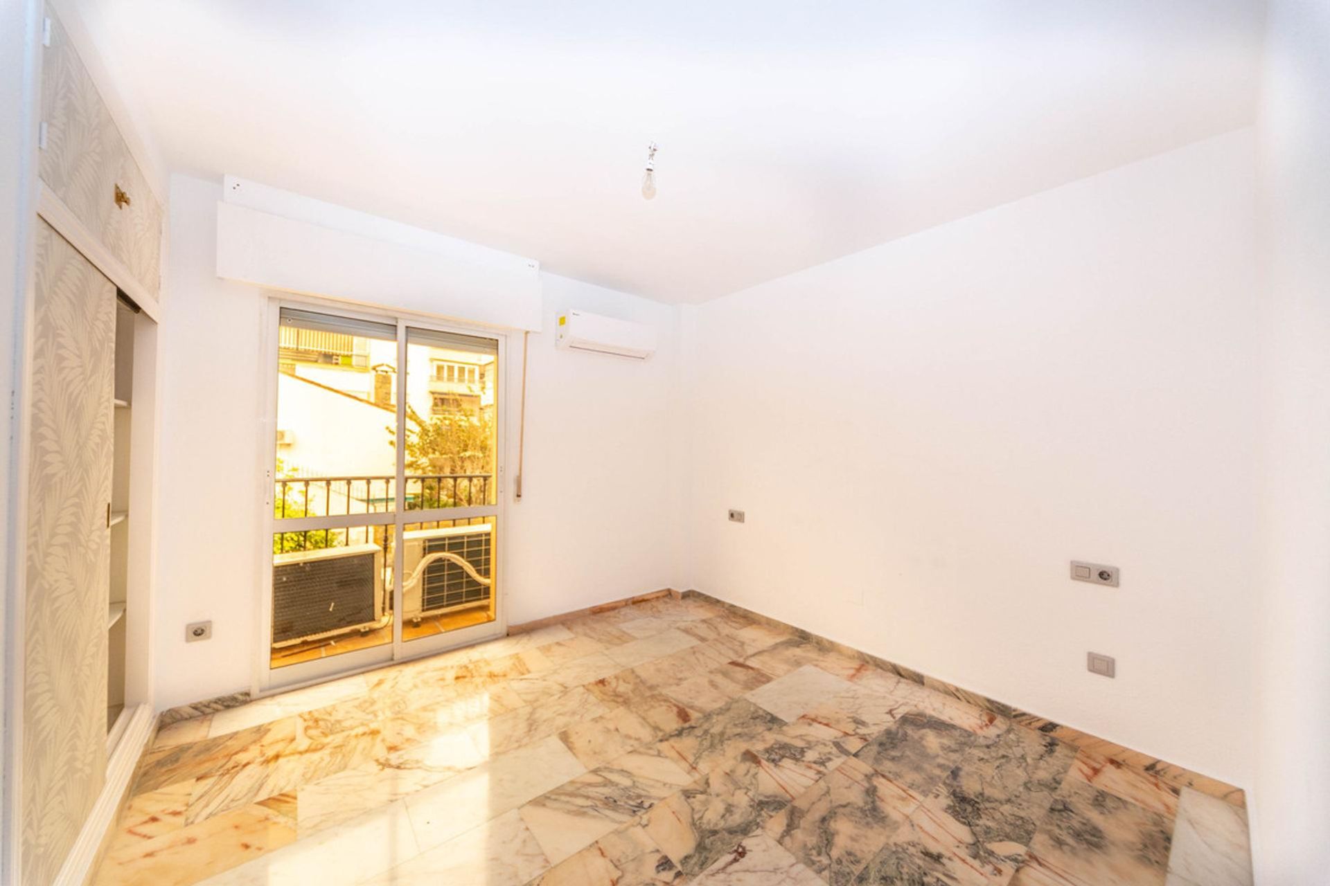 Condominio nel Fuengirola, Andalucía 10859920