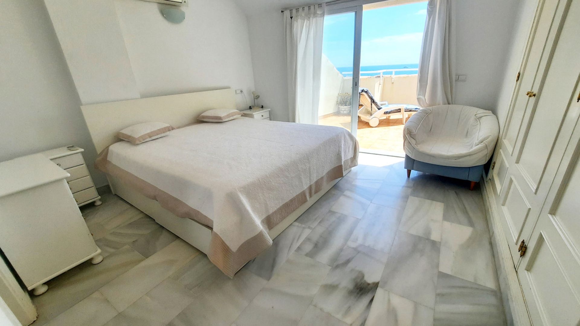 Квартира в Fuengirola, Andalucía 10859936