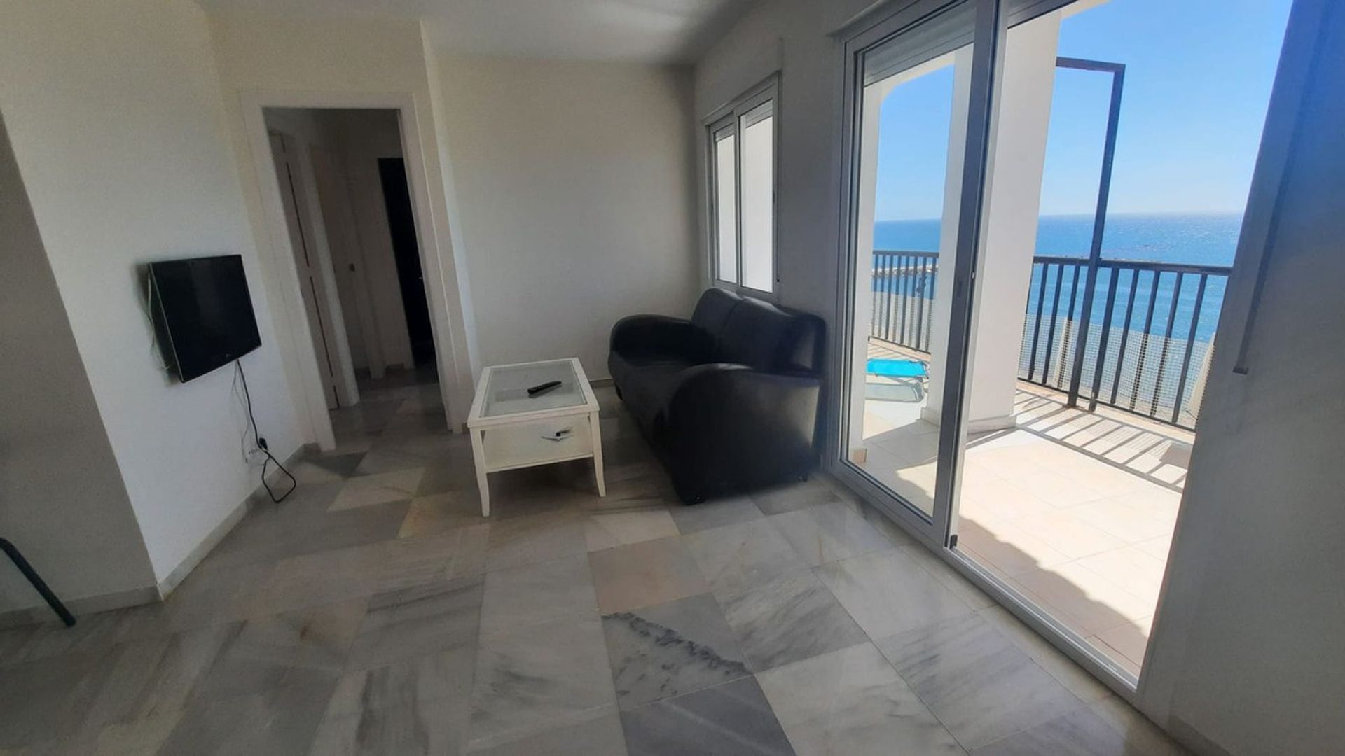 Condominium in Fuengirola, Andalusia 10859971