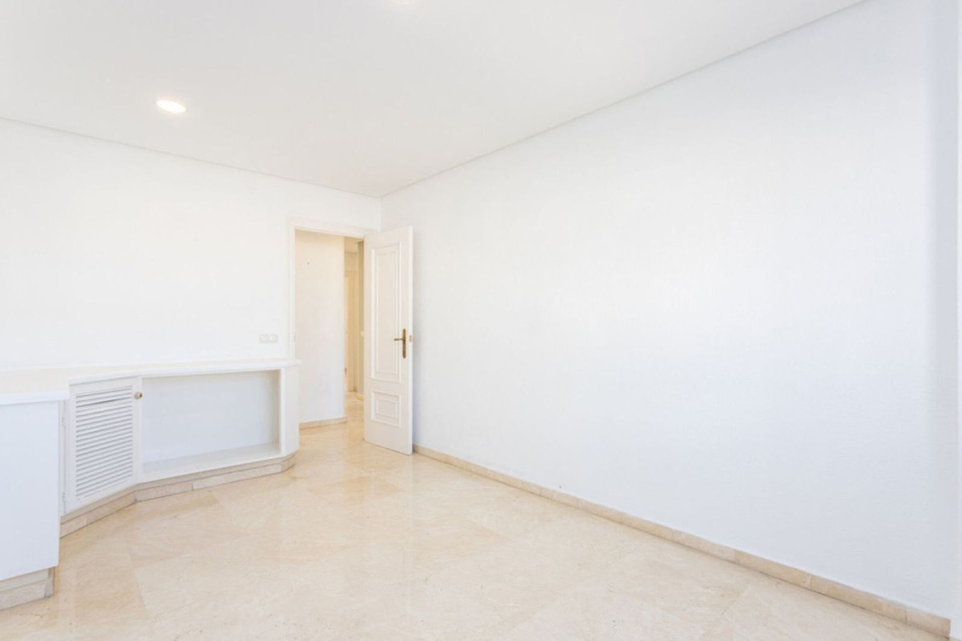 Кондоминиум в Fuengirola, Andalucía 10859978