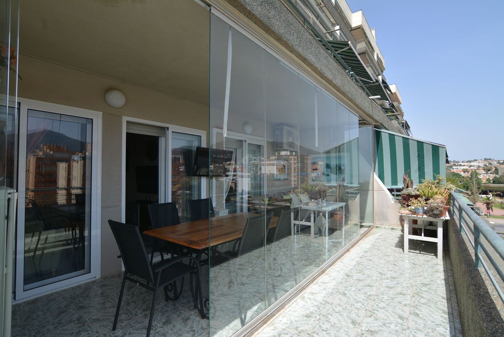 Condominio en Fuengirola, Andalusia 10860011