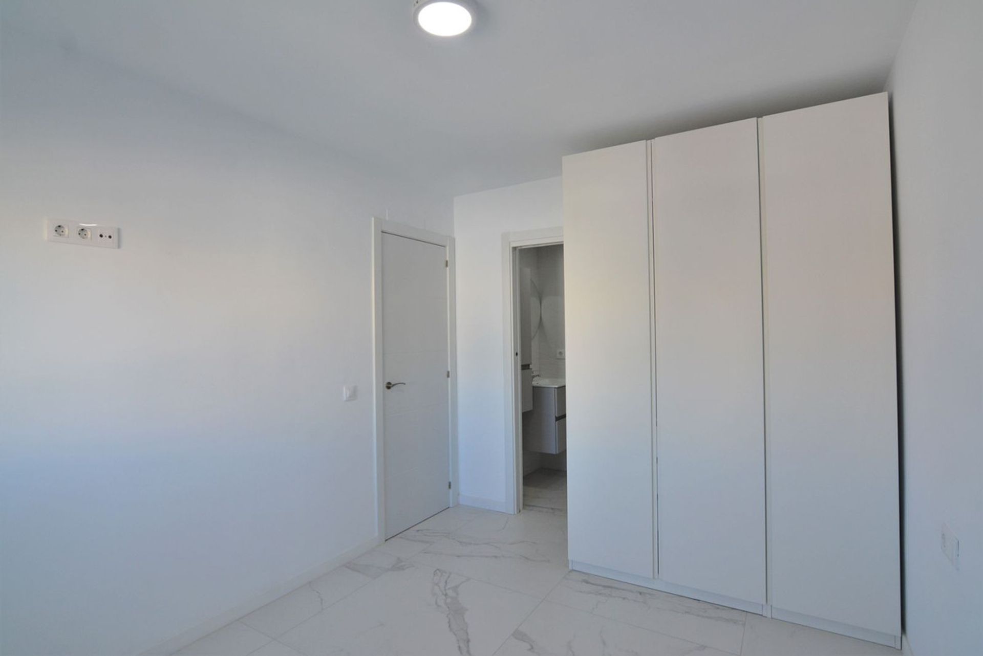 Condominio nel Fuengirola, Andalucía 10860014