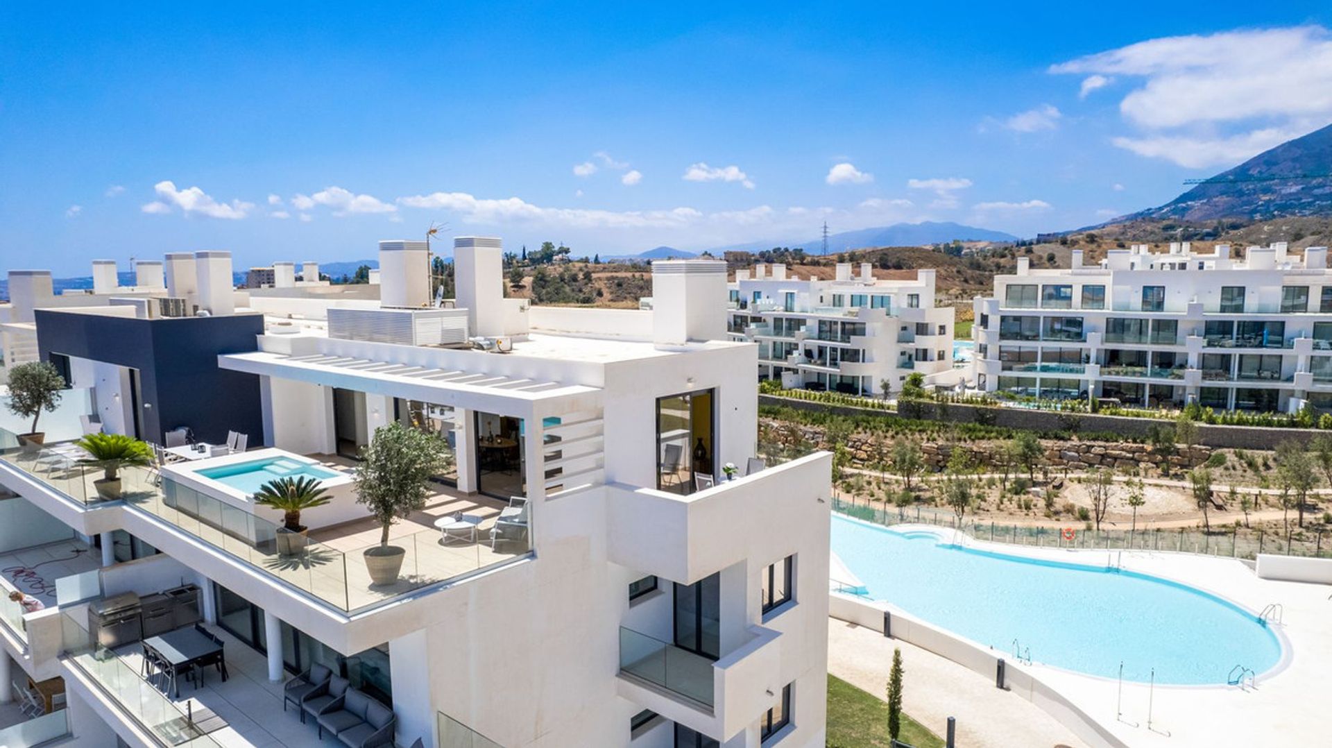 Condominium dans Fuengirola, Andalucía 10860016