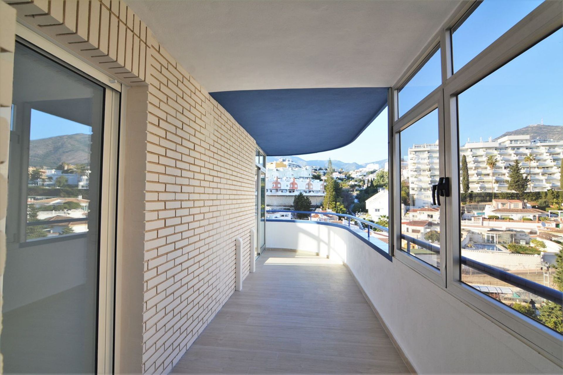 Condominium in Fuengirola, Andalucía 10860024