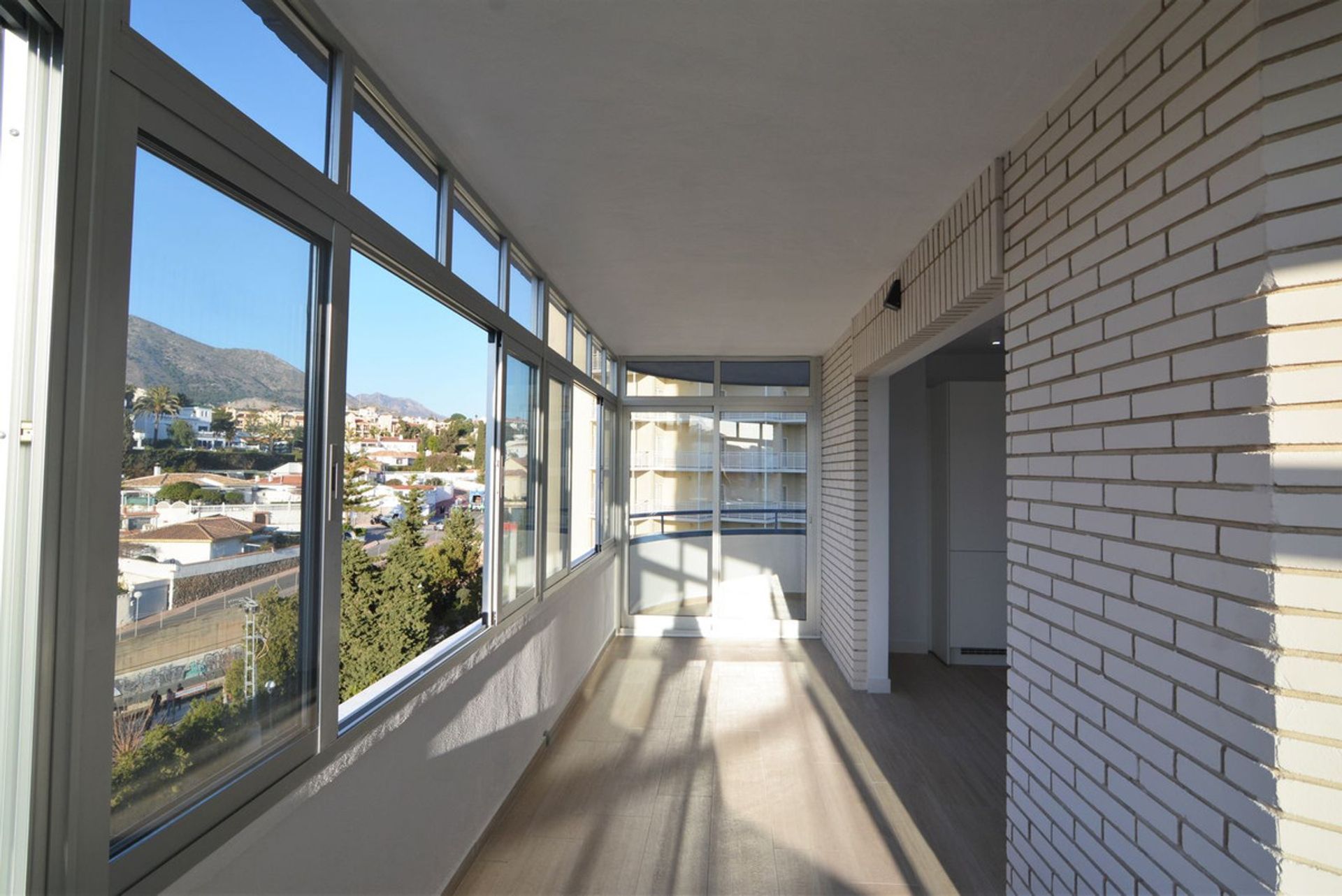 Condominium in Fuengirola, Andalucía 10860024