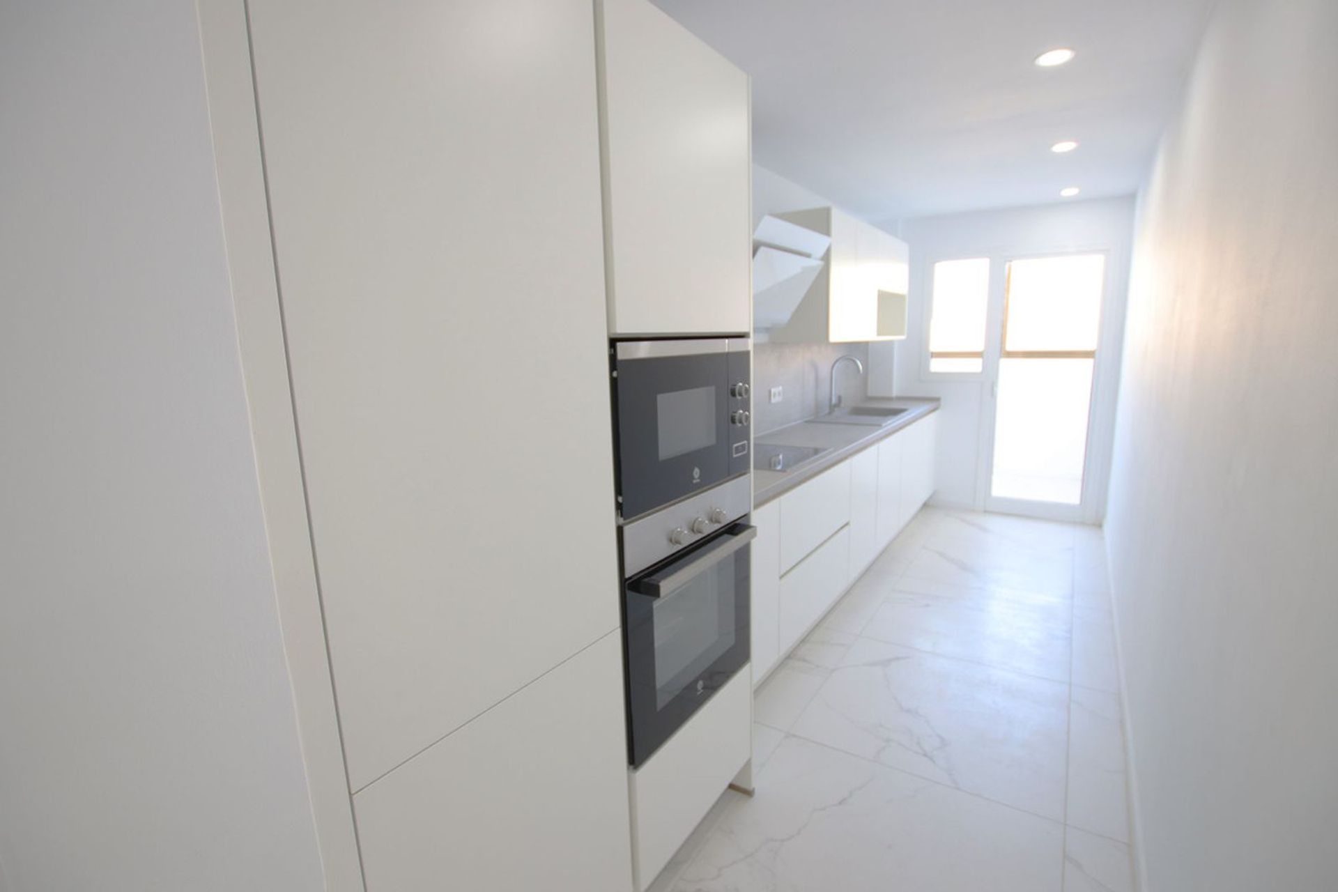 Condominio nel Fuengirola, Andalucía 10860026