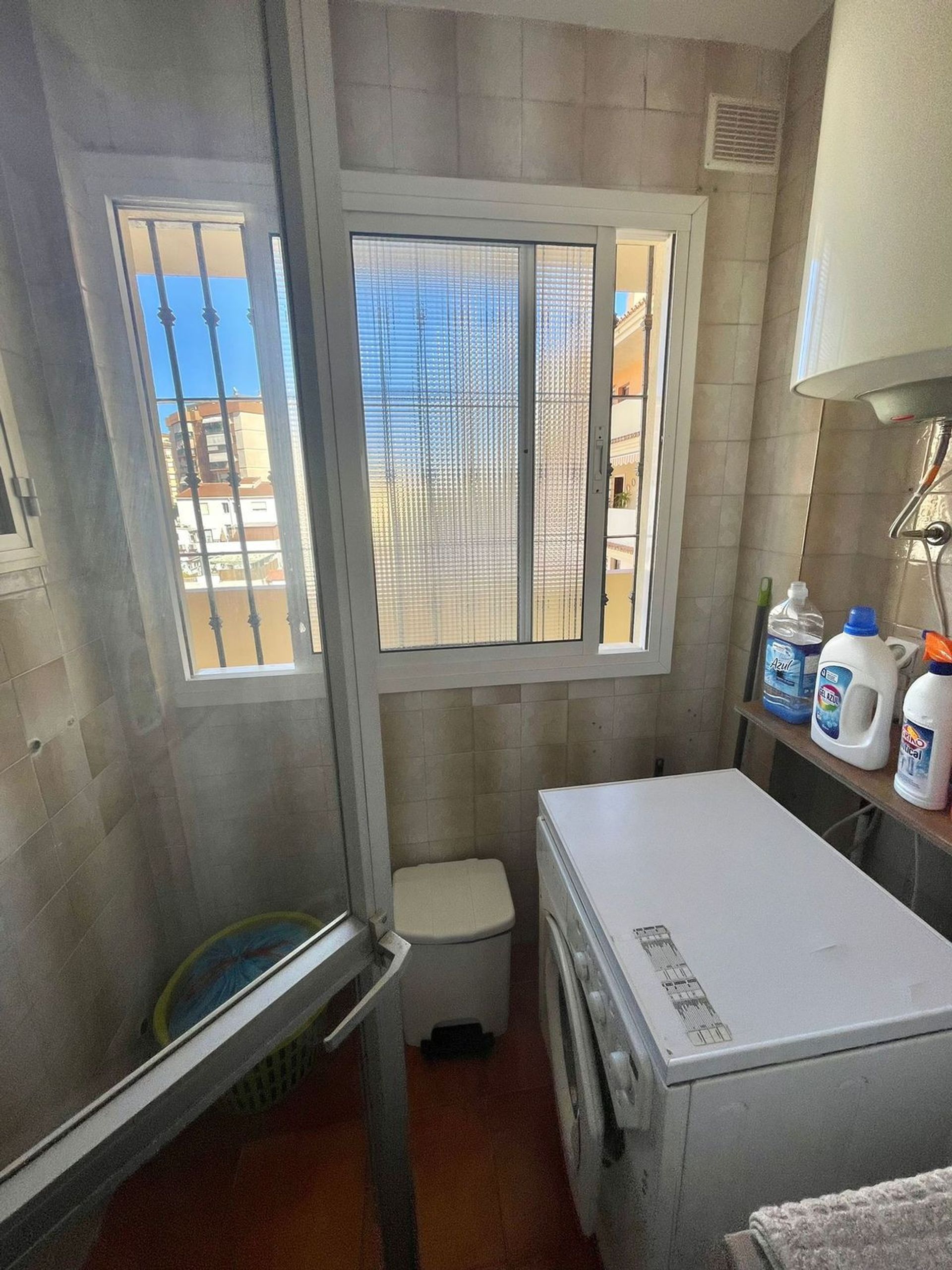 Квартира в Fuengirola, Andalucía 10860028