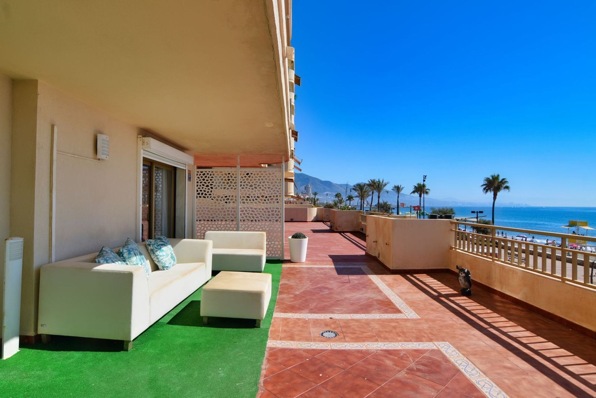 Condominium in Fuengirola, Andalucía 10860047