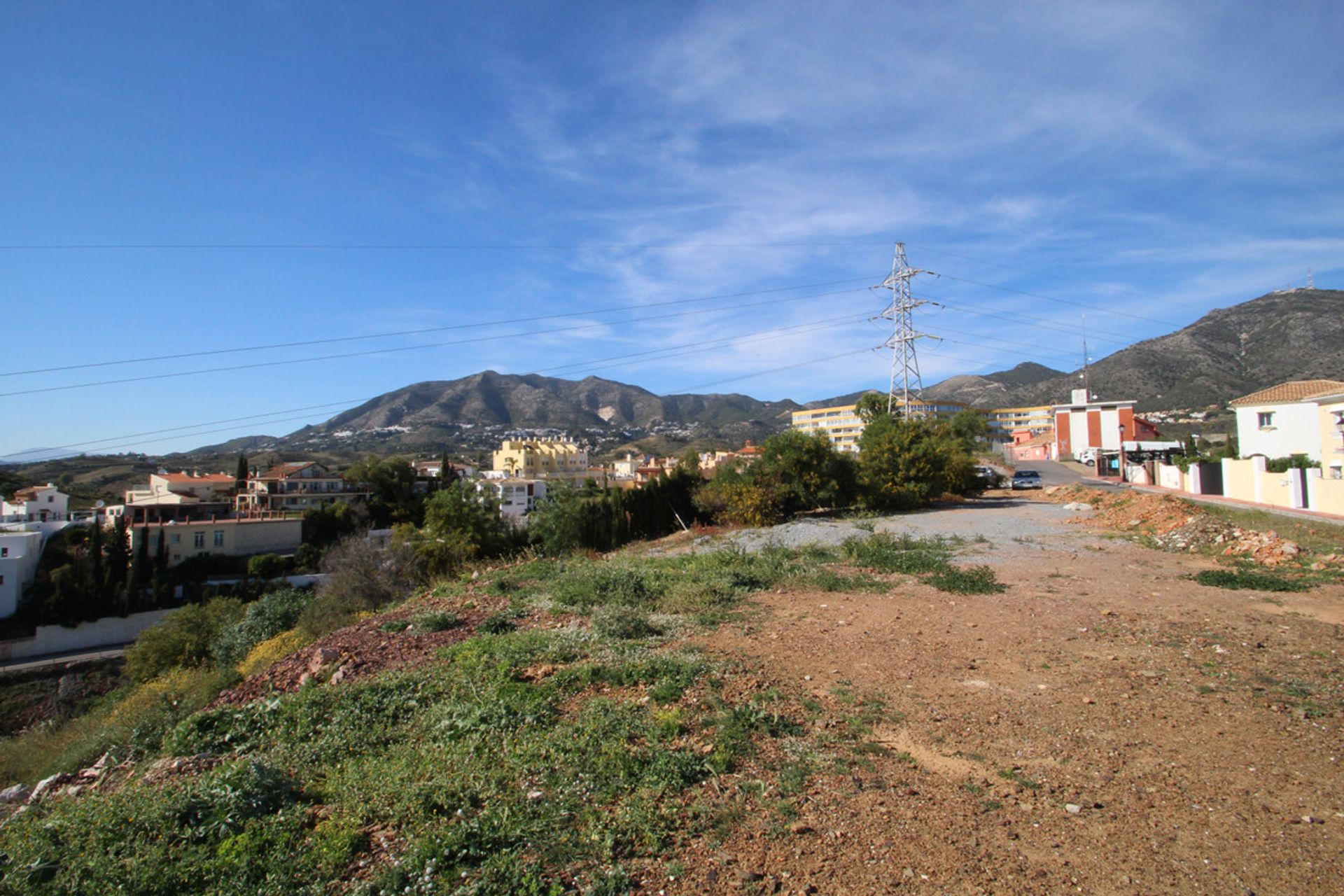 Tanah di Fuengirola, Andalucía 10860279